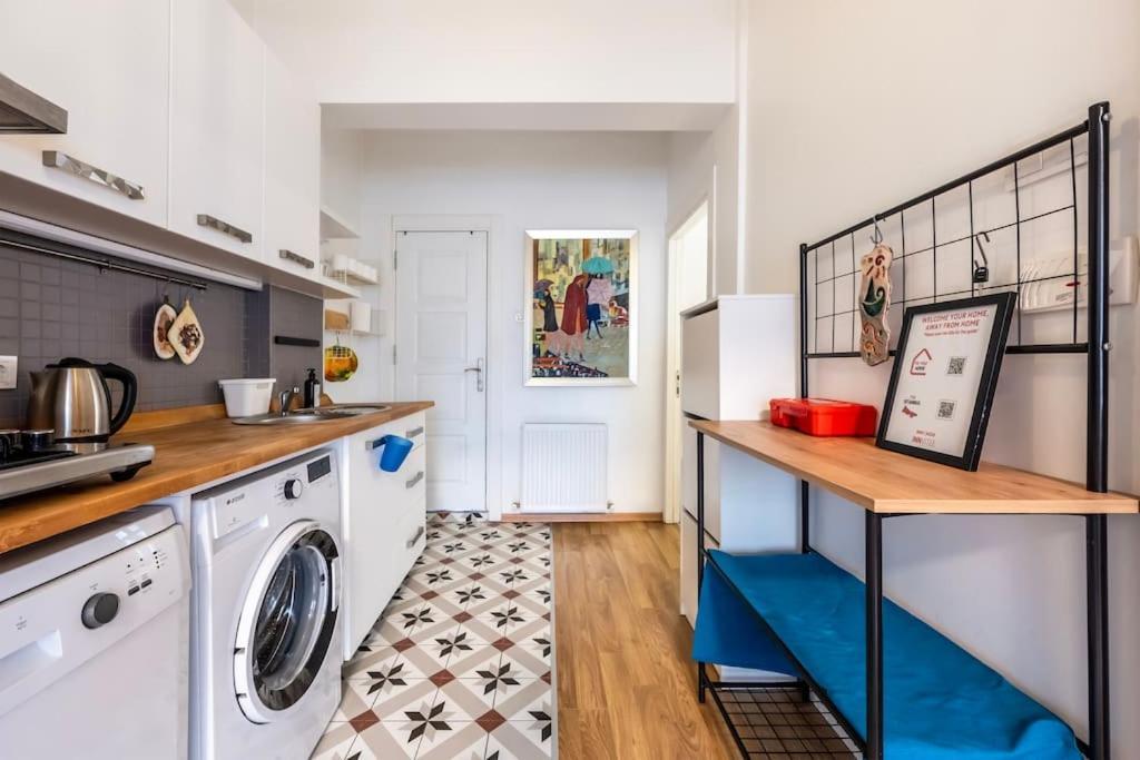 Apartment Cihangir Charm:sunny 1br Retreat