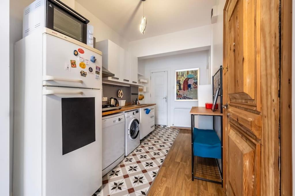 Apartment Cihangir Charm:sunny 1br Retreat