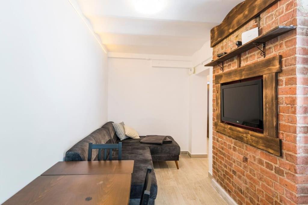 Apartment Beautiful 2br House W/ac 400meters Taksim Square