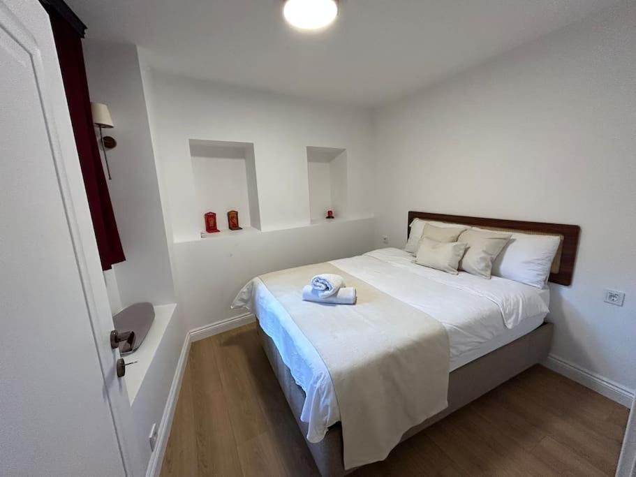 Arancia - Garden, Bbq, Sauna & Turkish Bath By The Tram In Fatih Villa