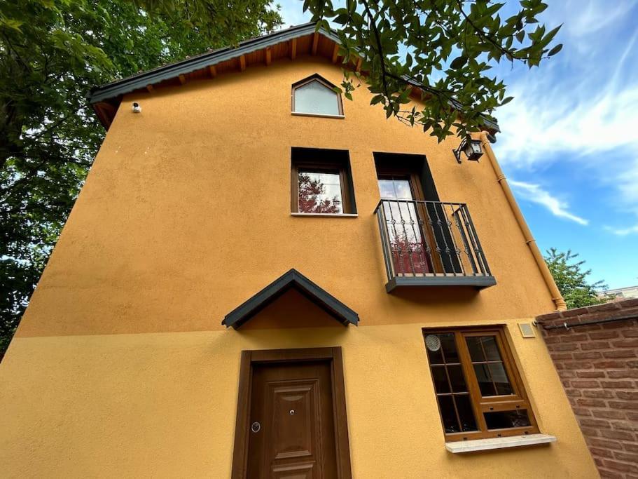 Arancia - Garden, Bbq, Sauna & Turkish Bath By The Tram In Fatih *