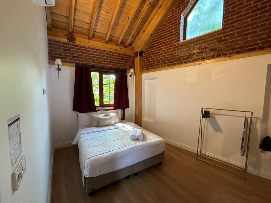 Villa Arancia - Garden, Bbq, Sauna & Turkish Bath By The Tram In Fatih
