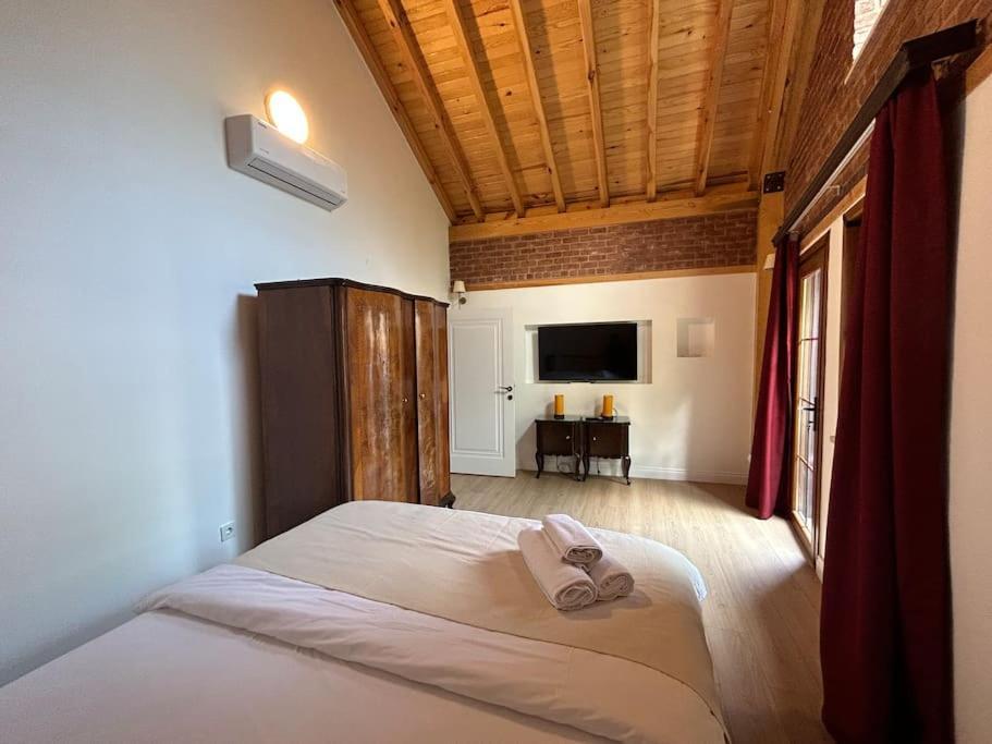 Arancia - Garden, Bbq, Sauna & Turkish Bath By The Tram In Fatih Villa