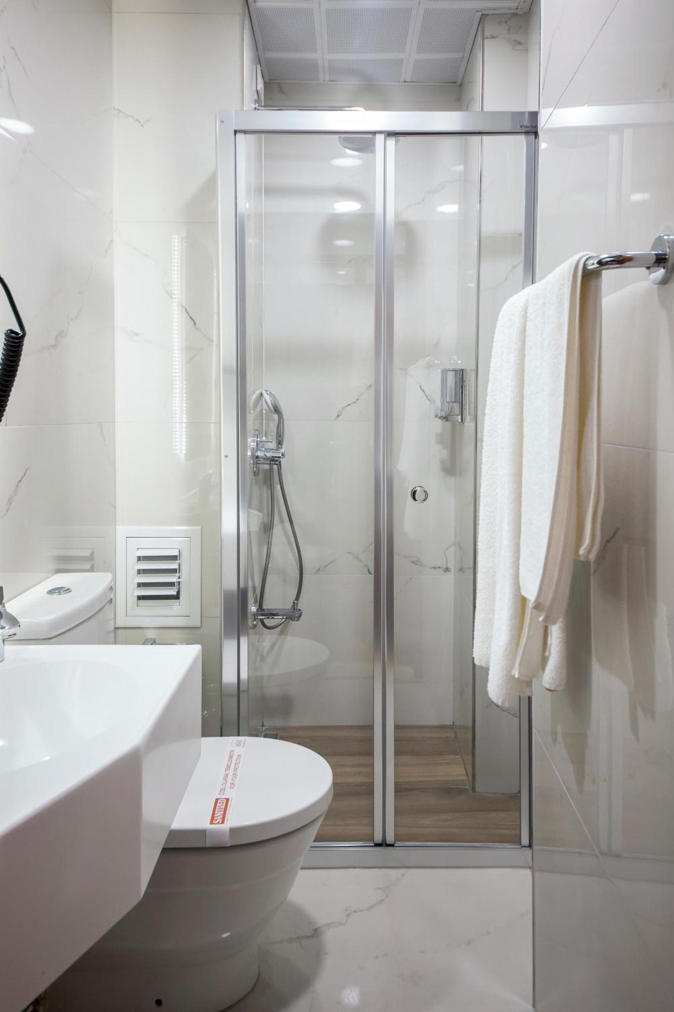Vardar Palace - Special Category Otel