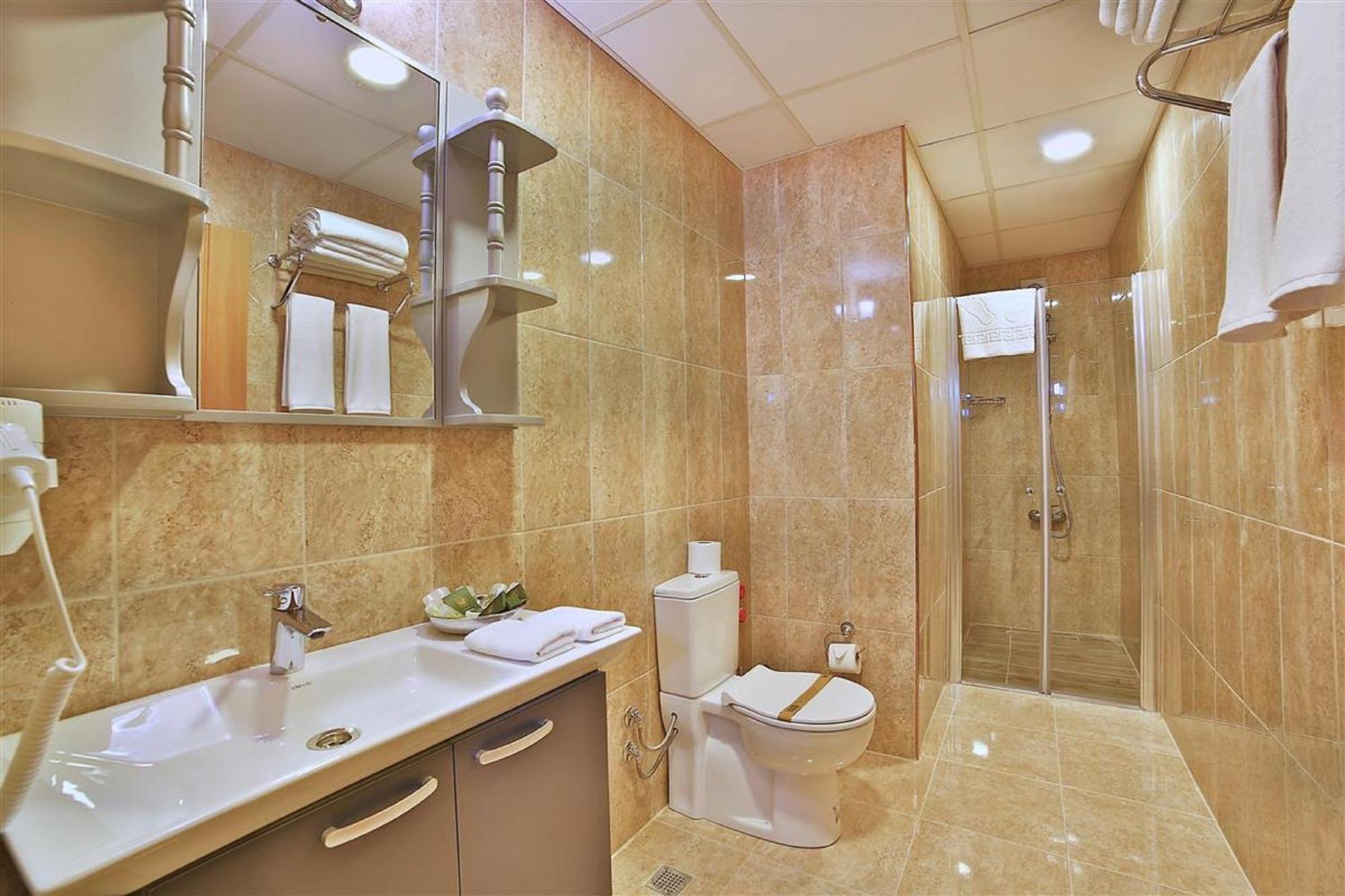 The Hera Premium 4*