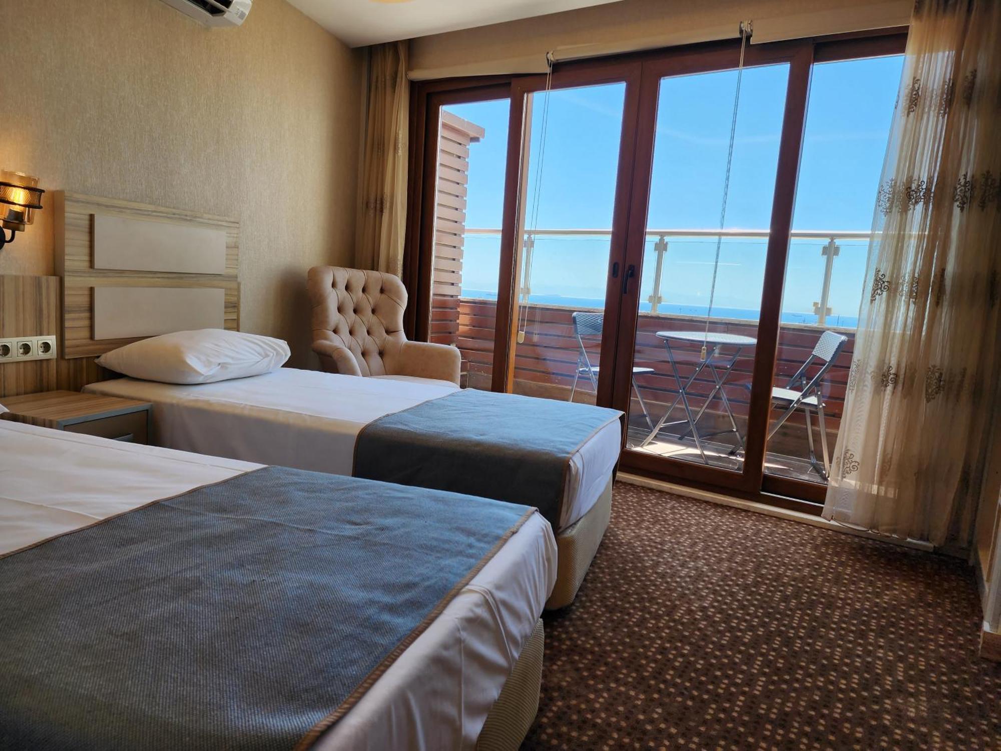 Nanda Hotel 4*