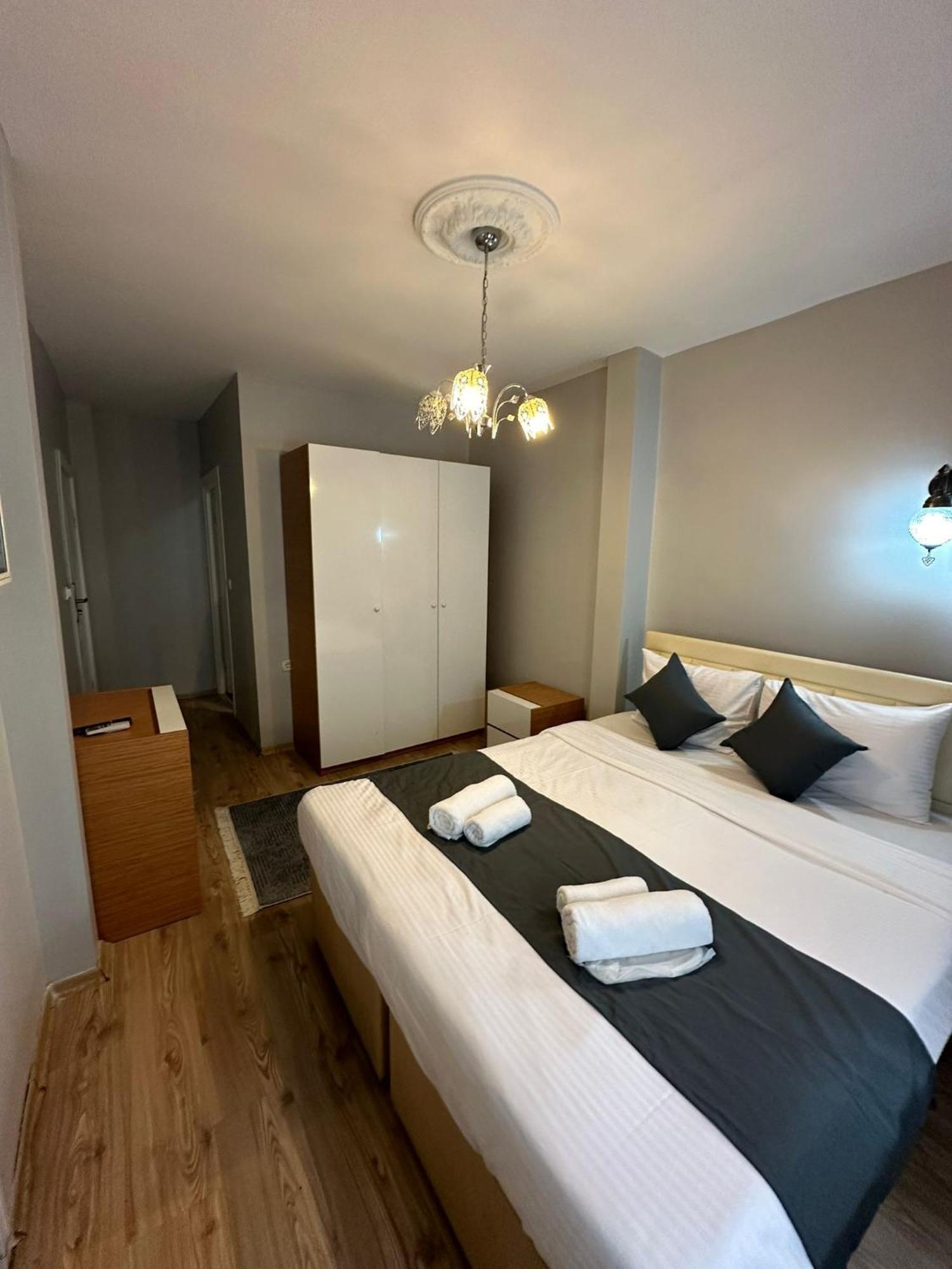 Hotel Rose Bouquets 3*