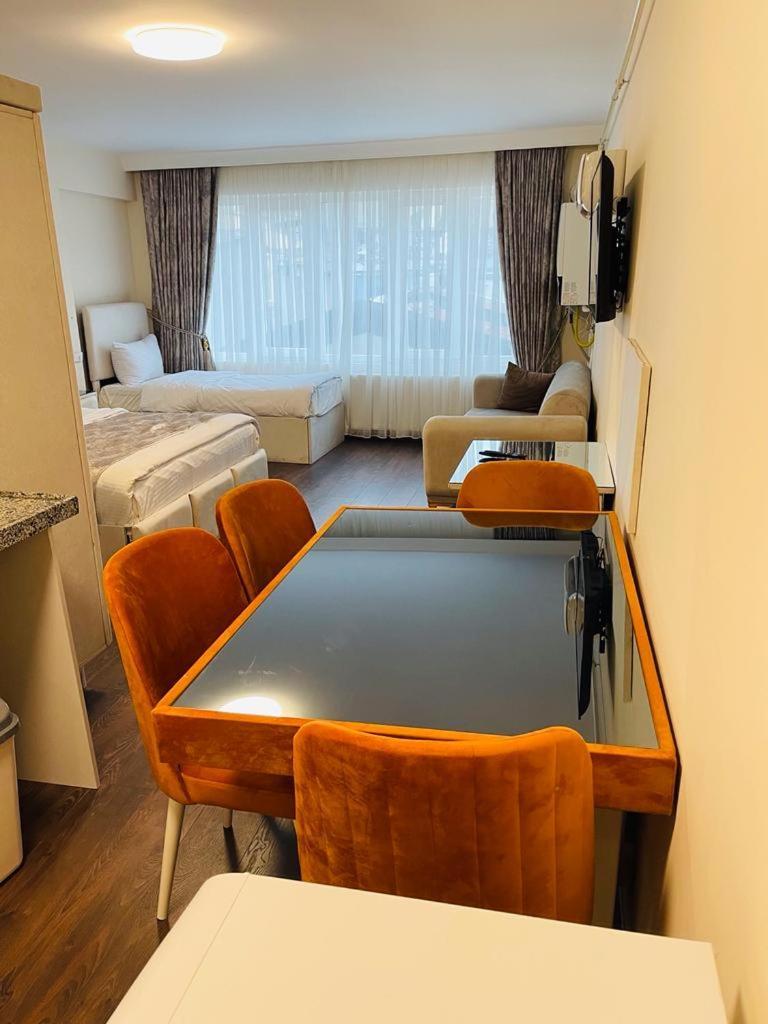 Aymira Aparthotel 3*