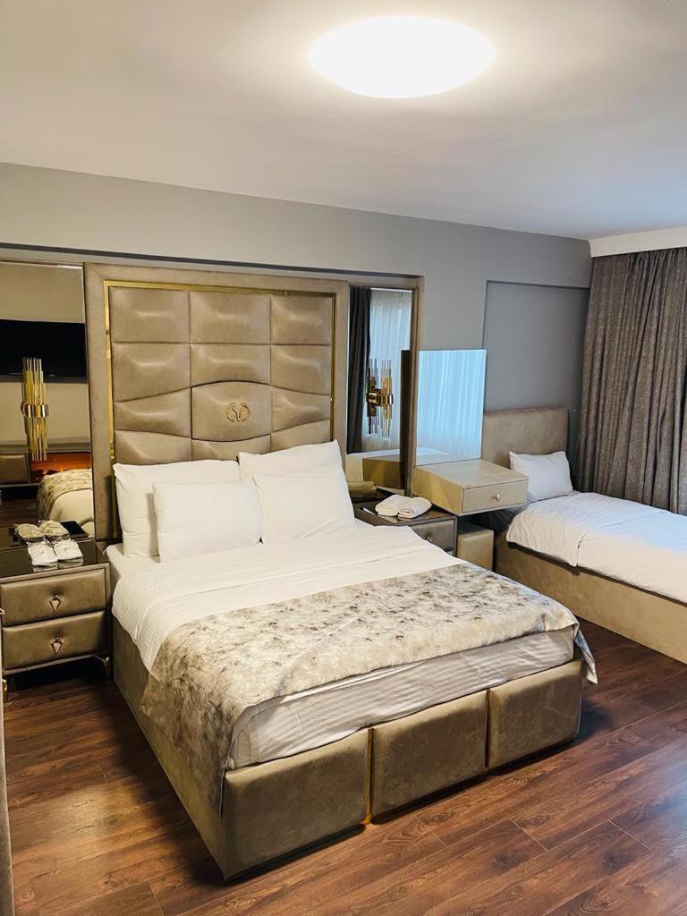 Aymira Aparthotel