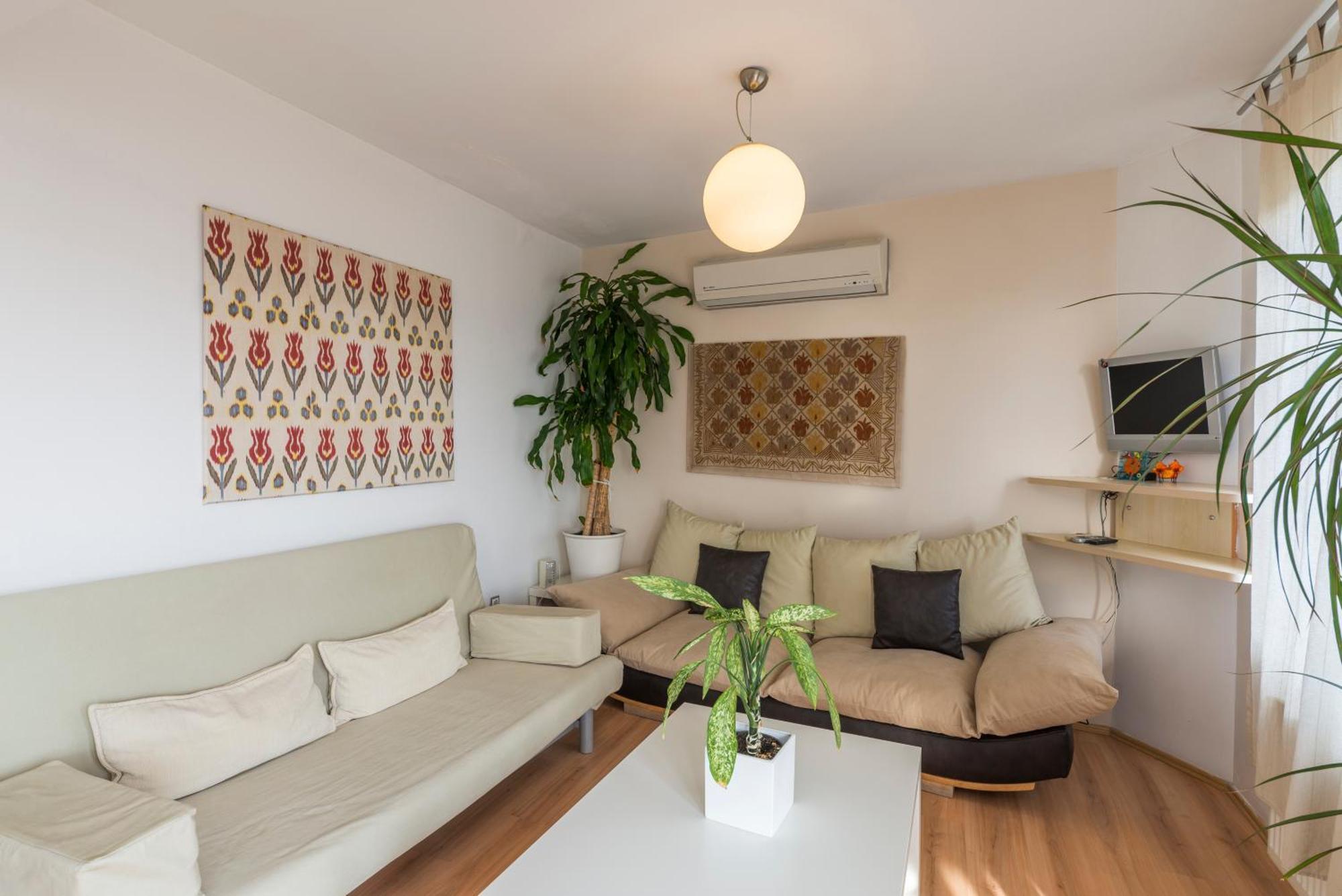 Apartment Amedros *