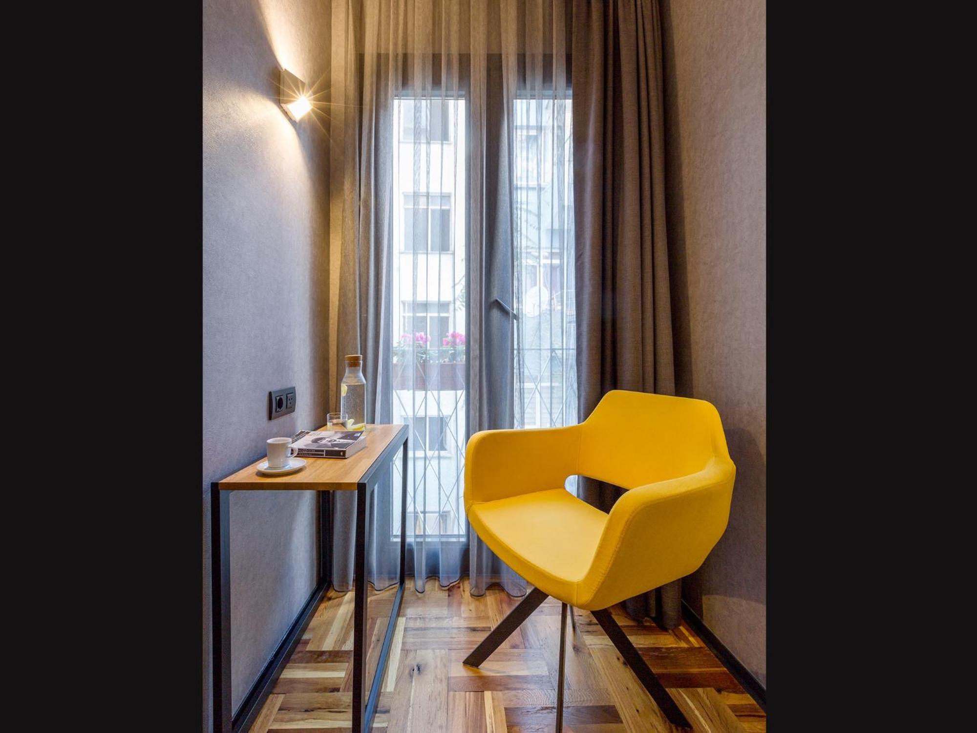 Lampa Design Hotel-special Category Hotel 4*