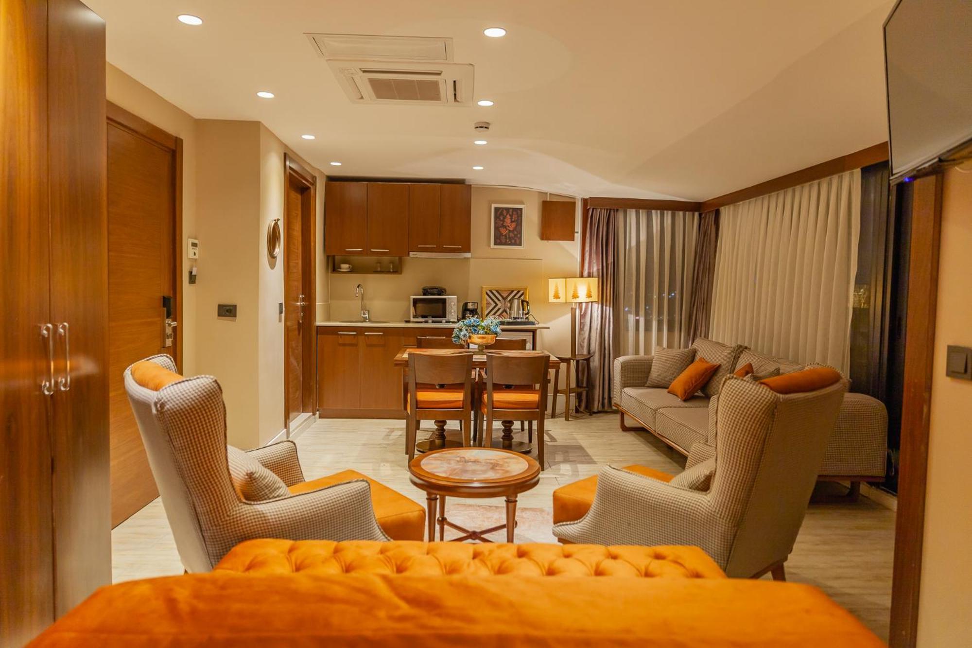 Lord Morgan & Exclusive Design Cihangir