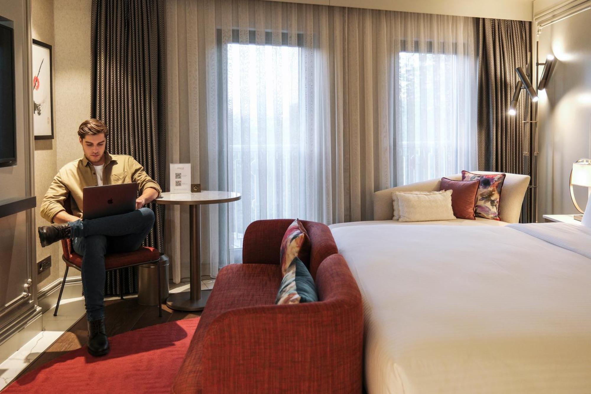 Otel Stayso The House