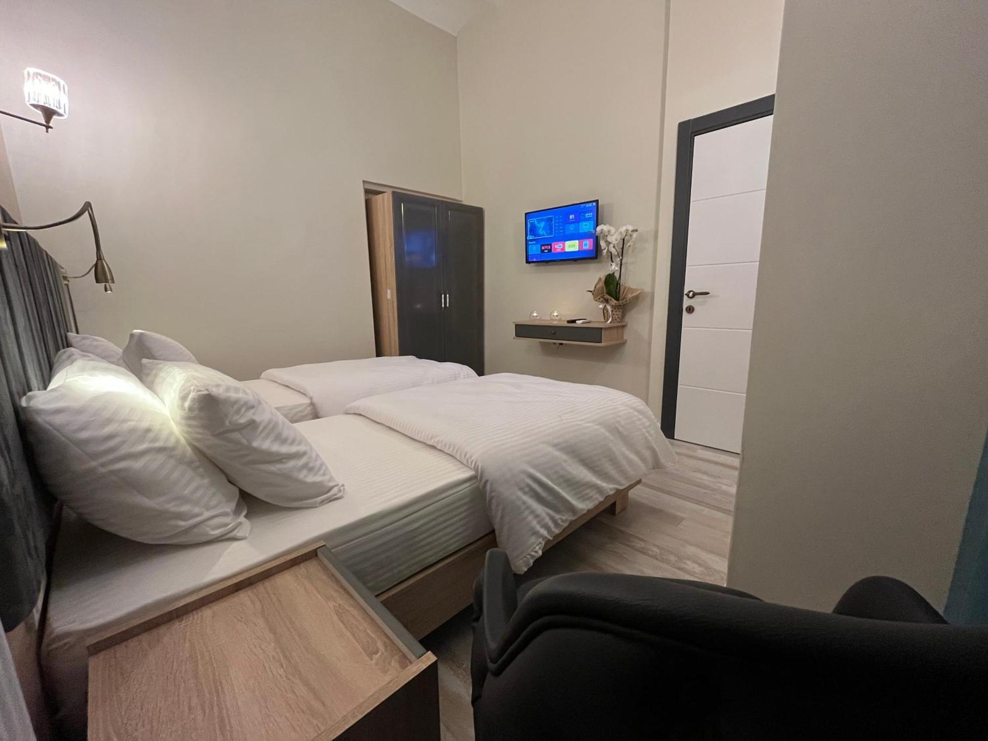 Hotel Genoa Port *