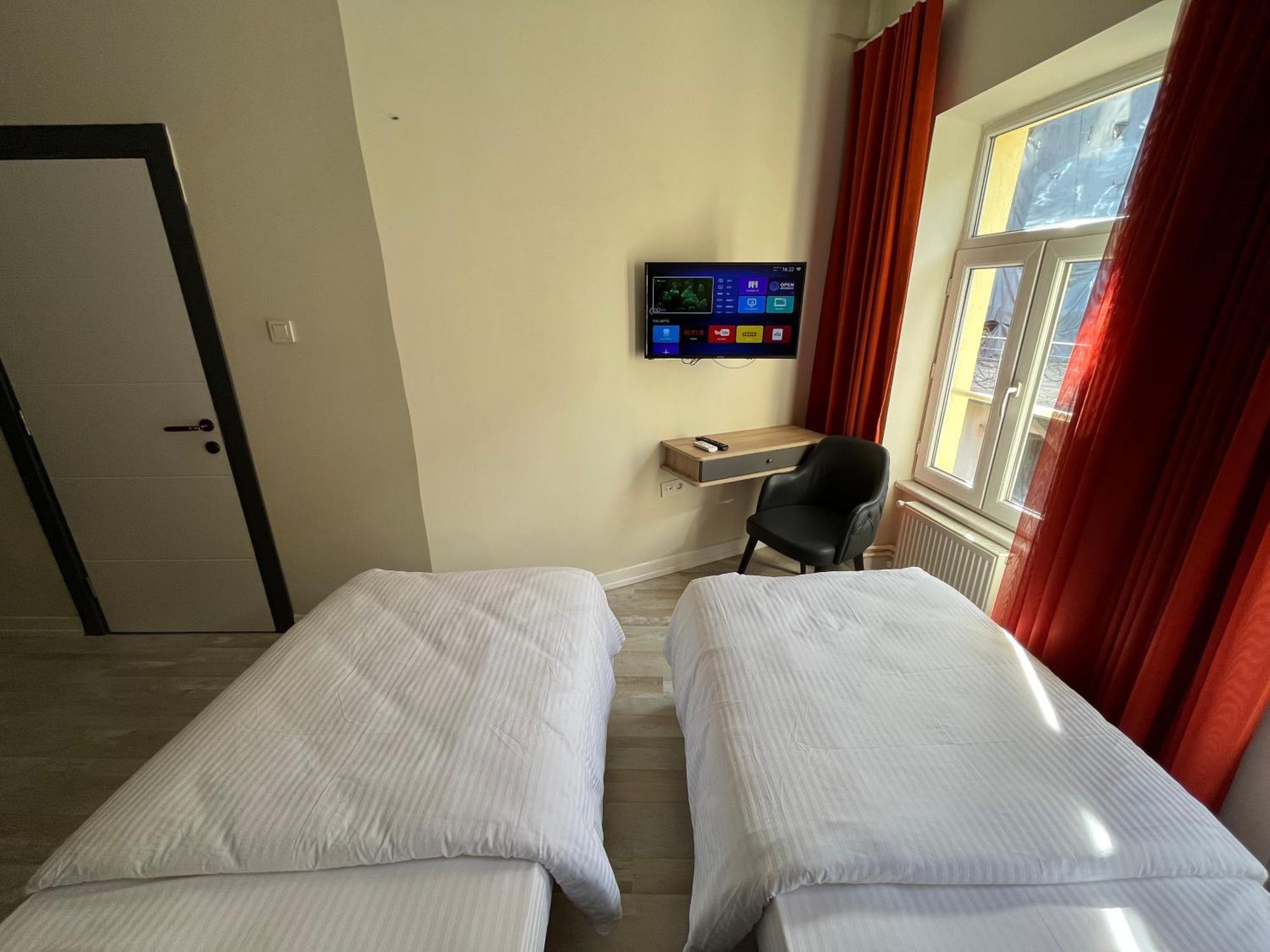 Hotel Genoa Port *