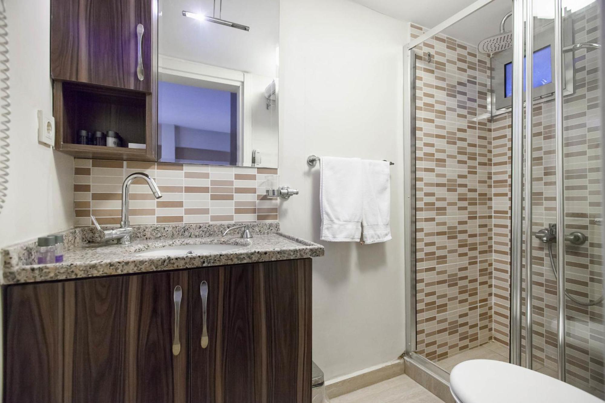 Le Reve Aparthotel 2*