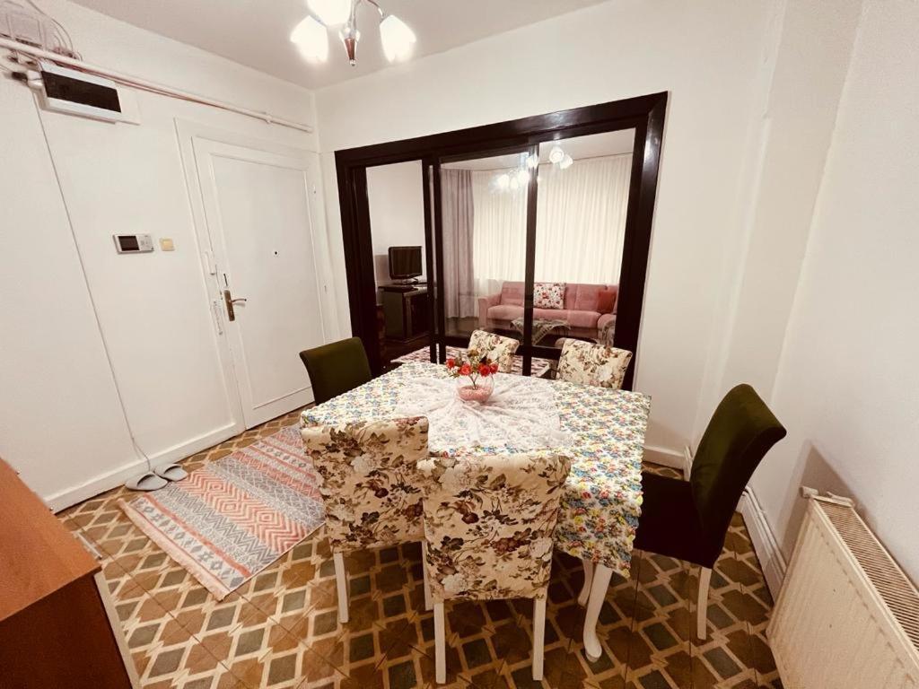 Arya 3+1 Cihangir Apartment *