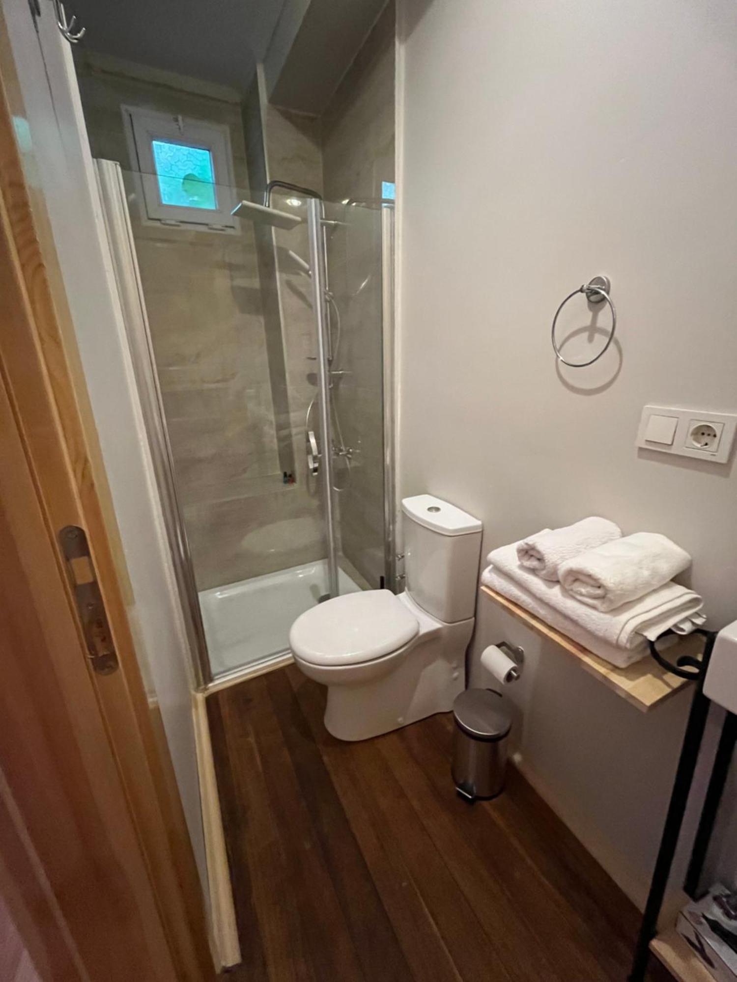 Apartment Balat Tarih Dokulu Pink 2 Istanbul