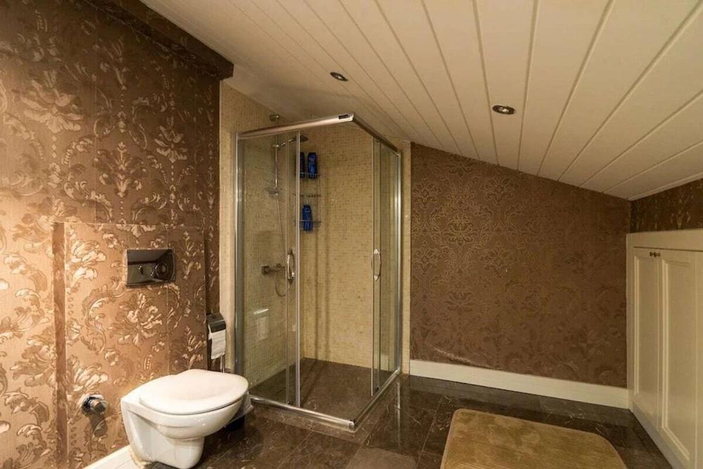 Beykoz بيكوز 3+2 مطلة على البحر Istanbul
