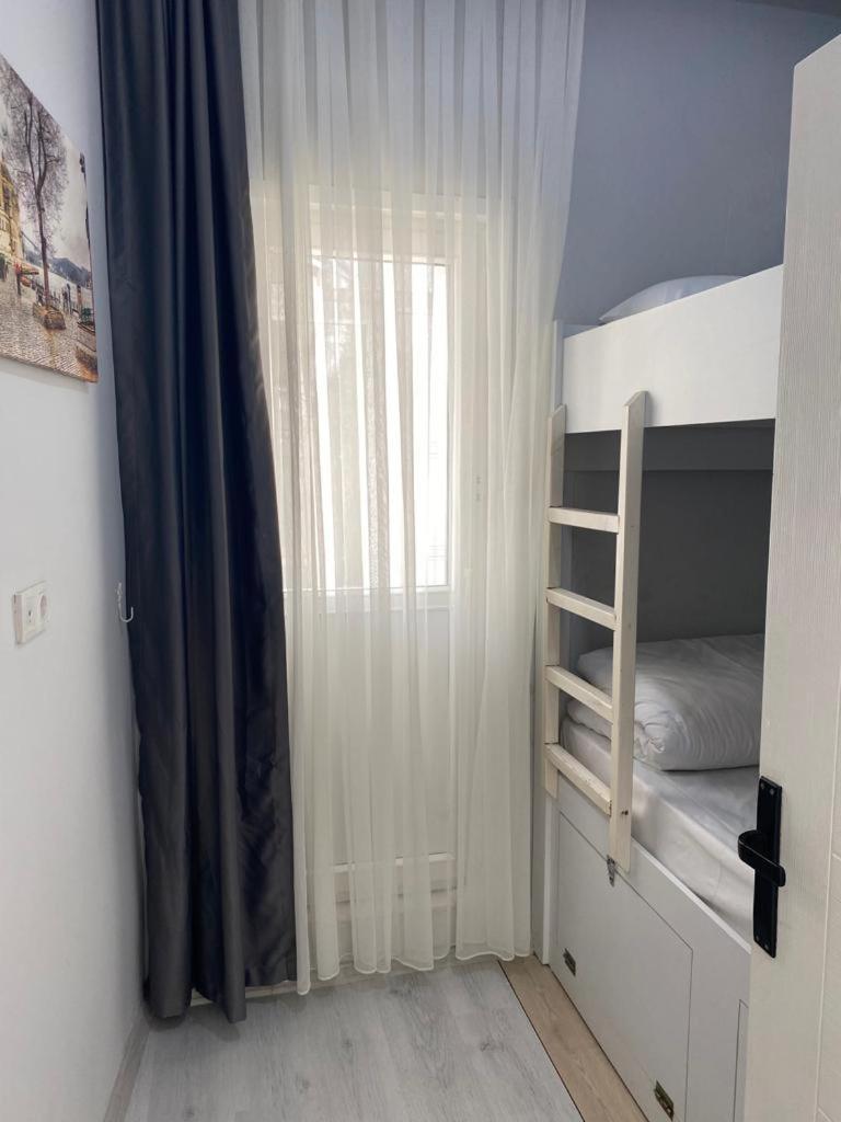 Oldmile Palace 3*