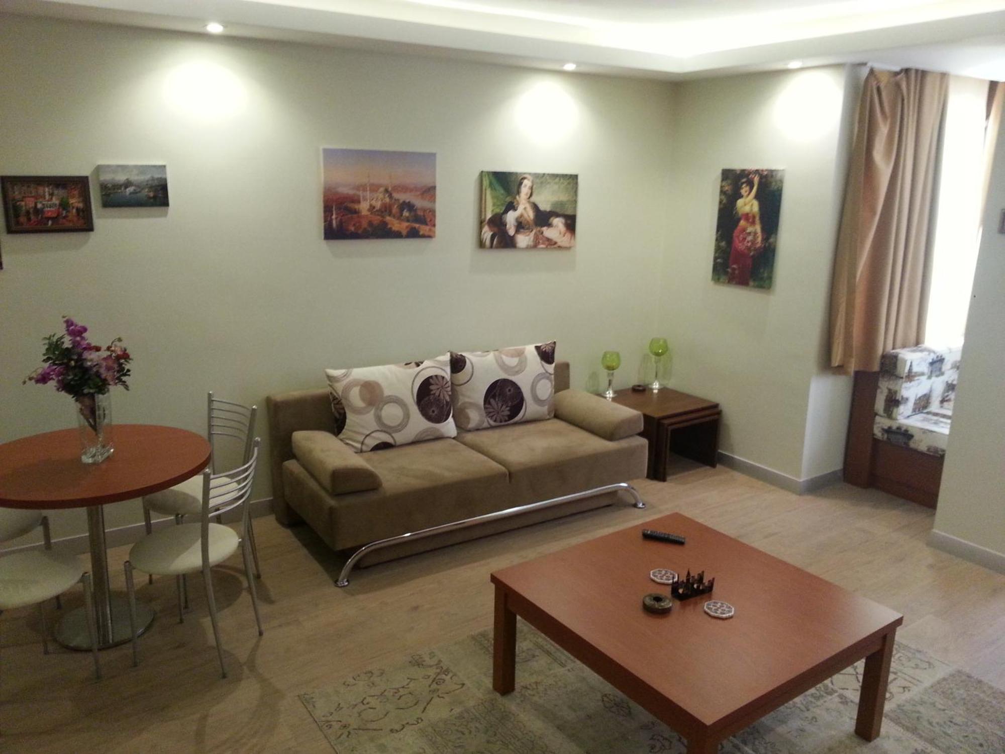 Honey House Apartment
