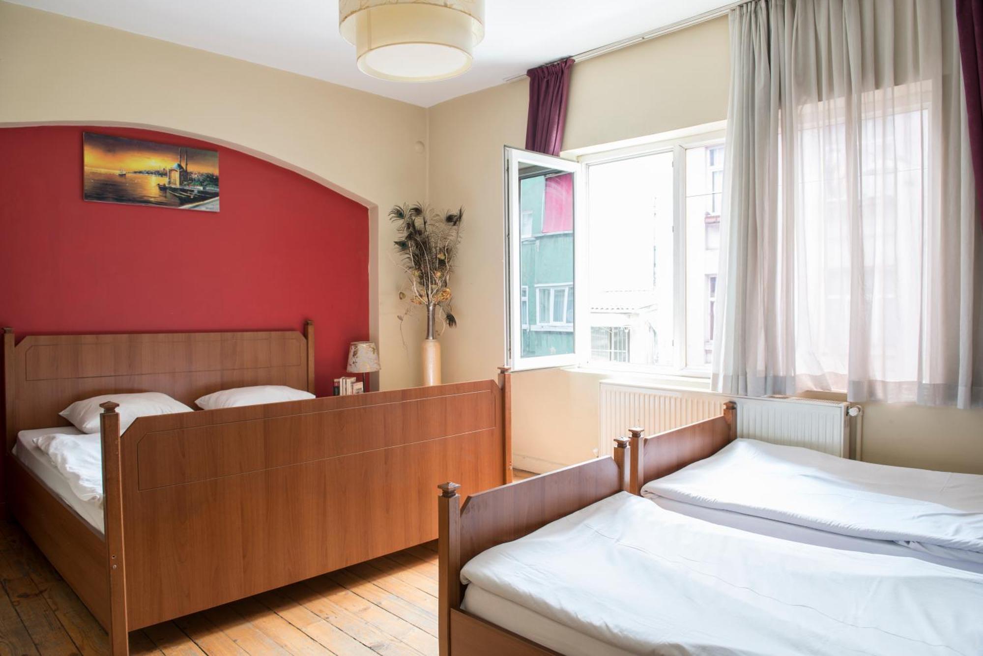 Hostel Cheers Midtown *