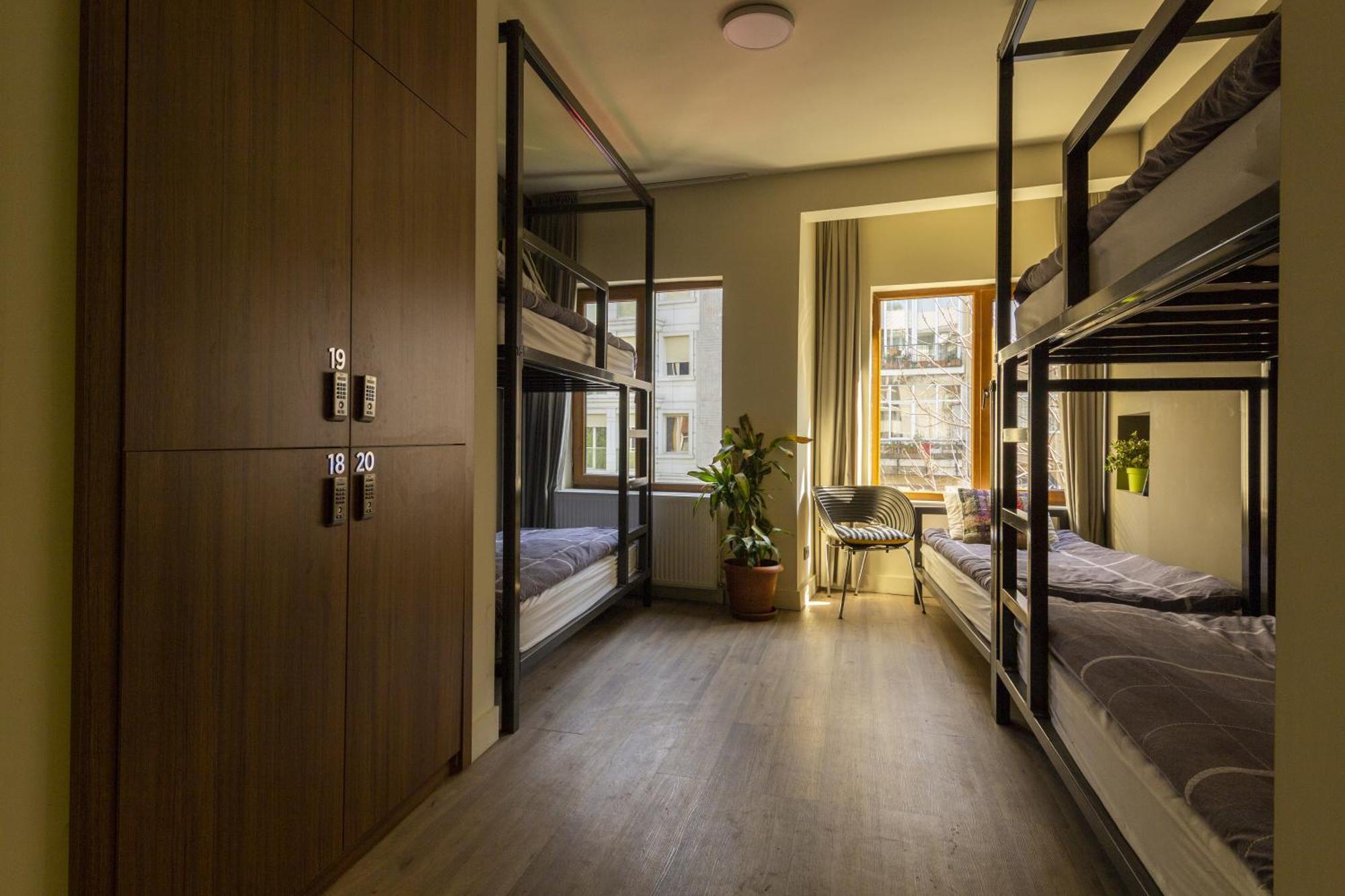 Hostel Moda Drei *