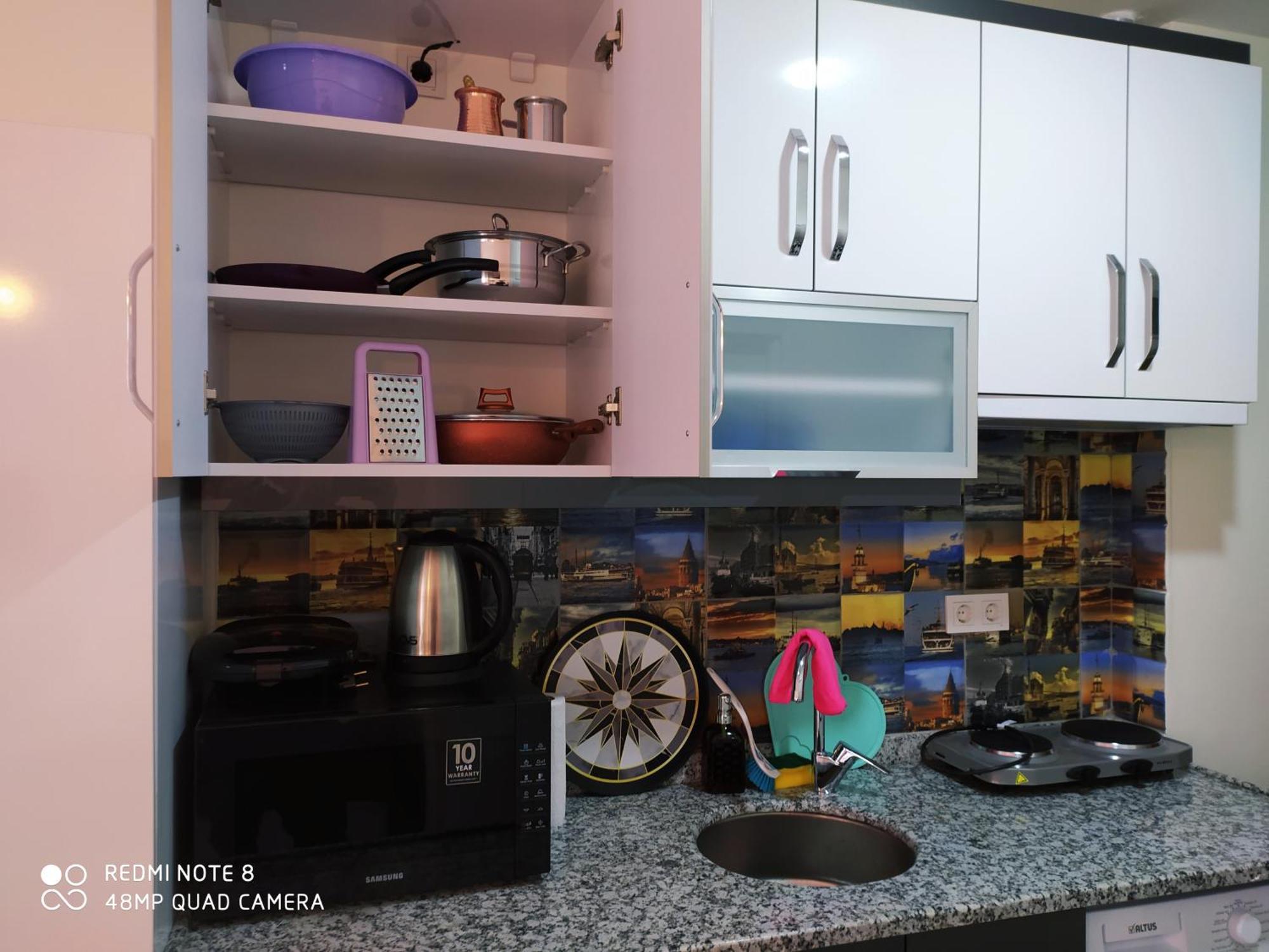 Pera Colour House