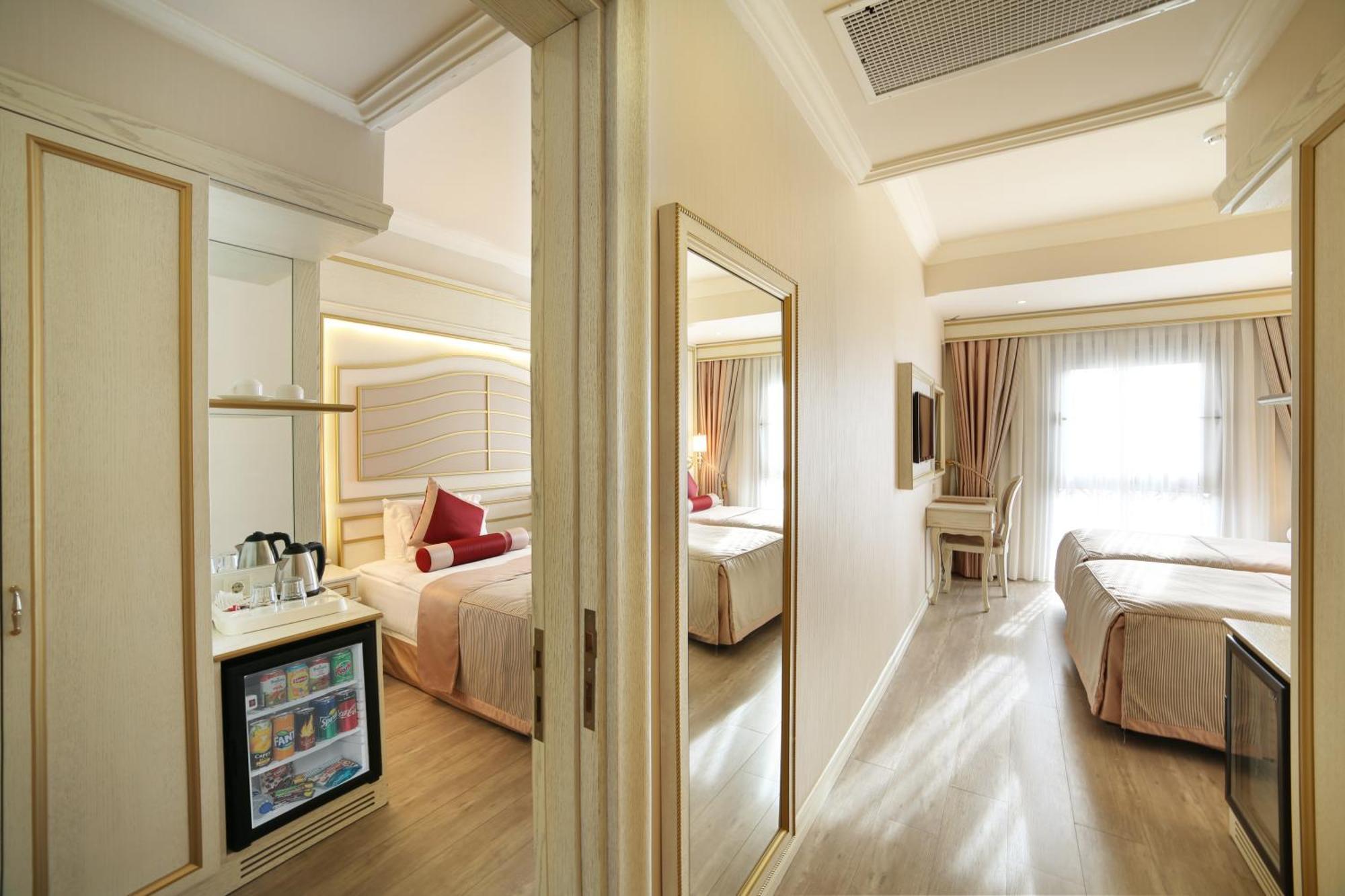 Halifaks Hotel 4*