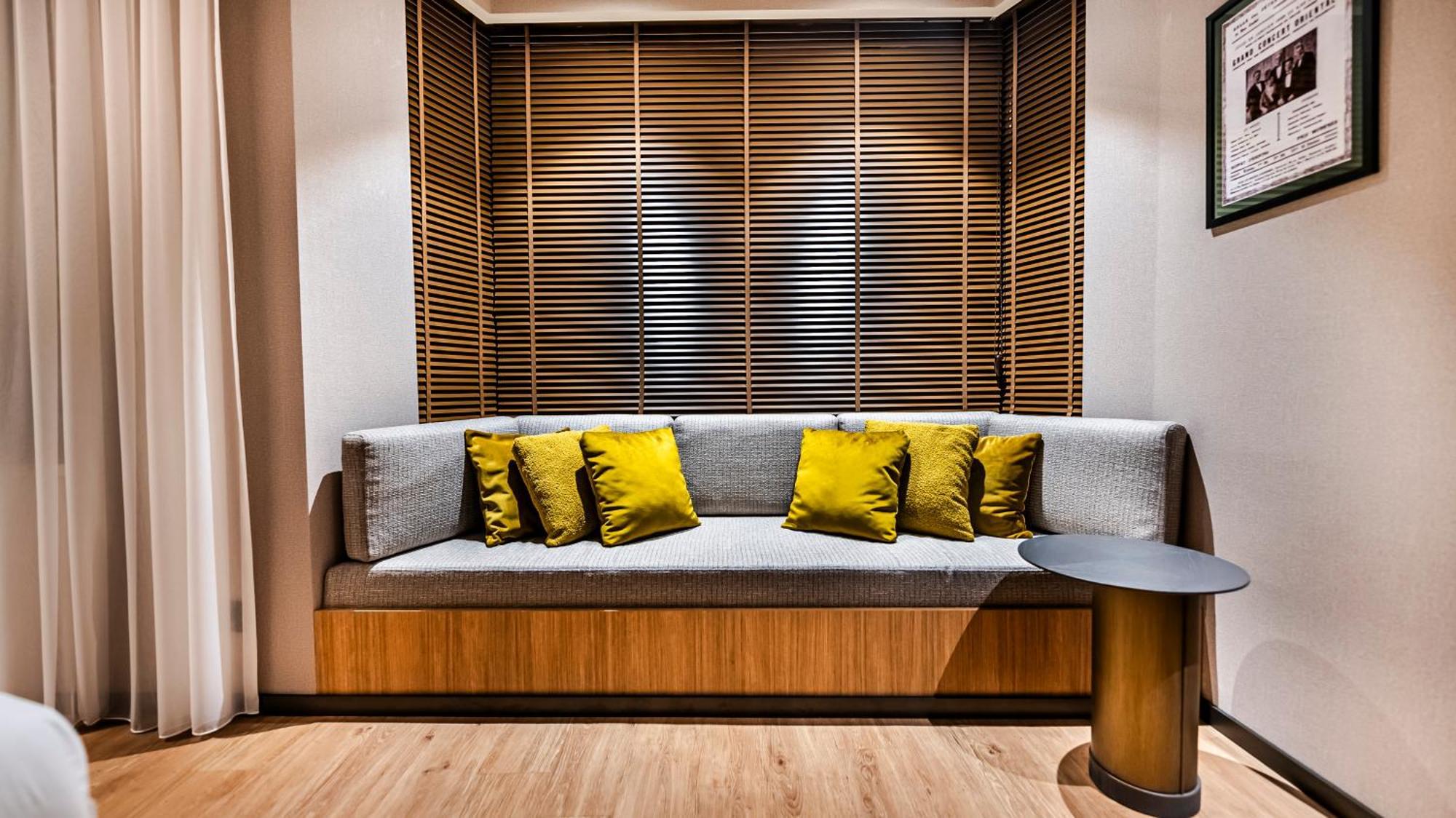 Lamartine Hotel 4*