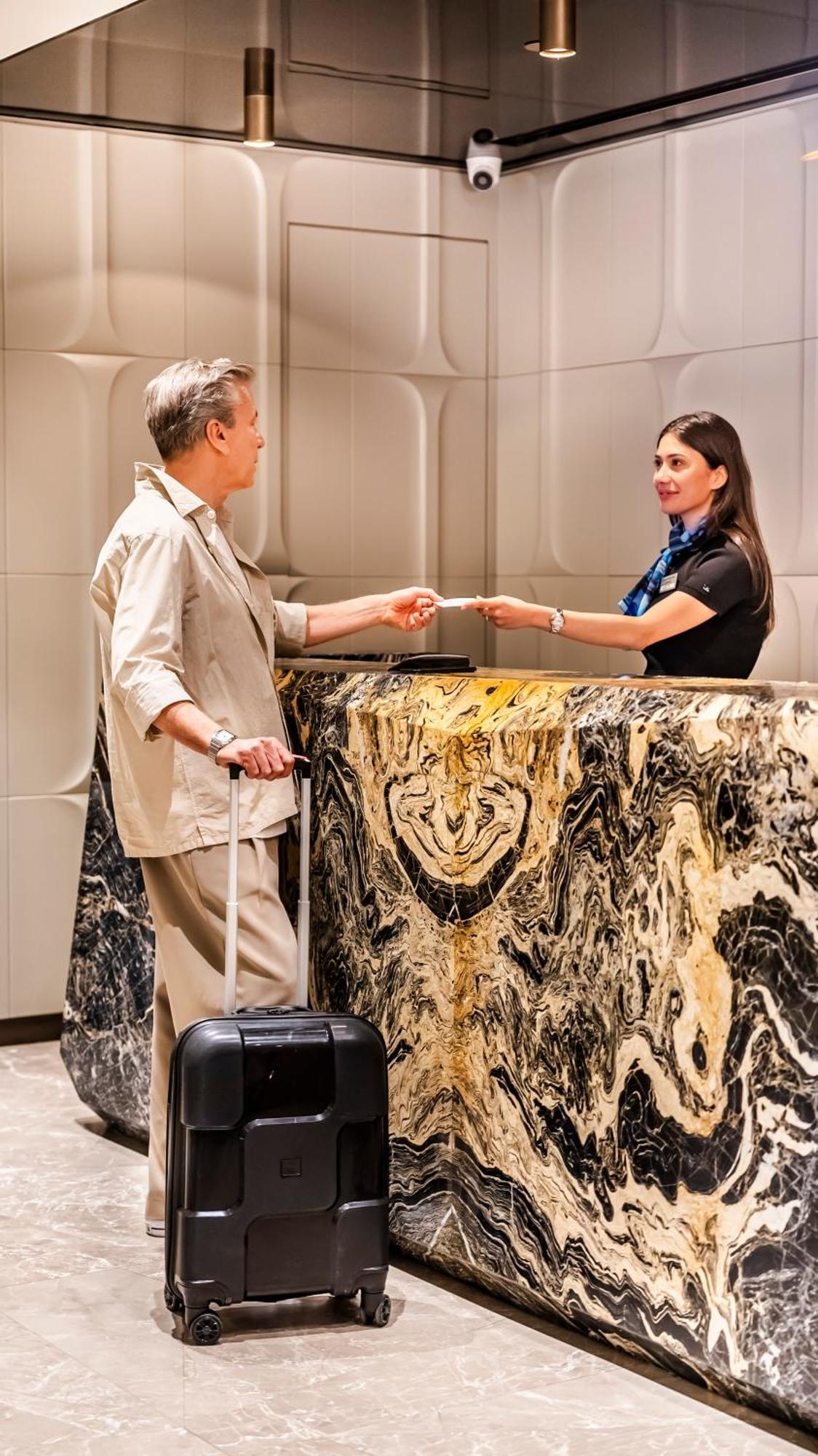 Lamartine Hotel 4*