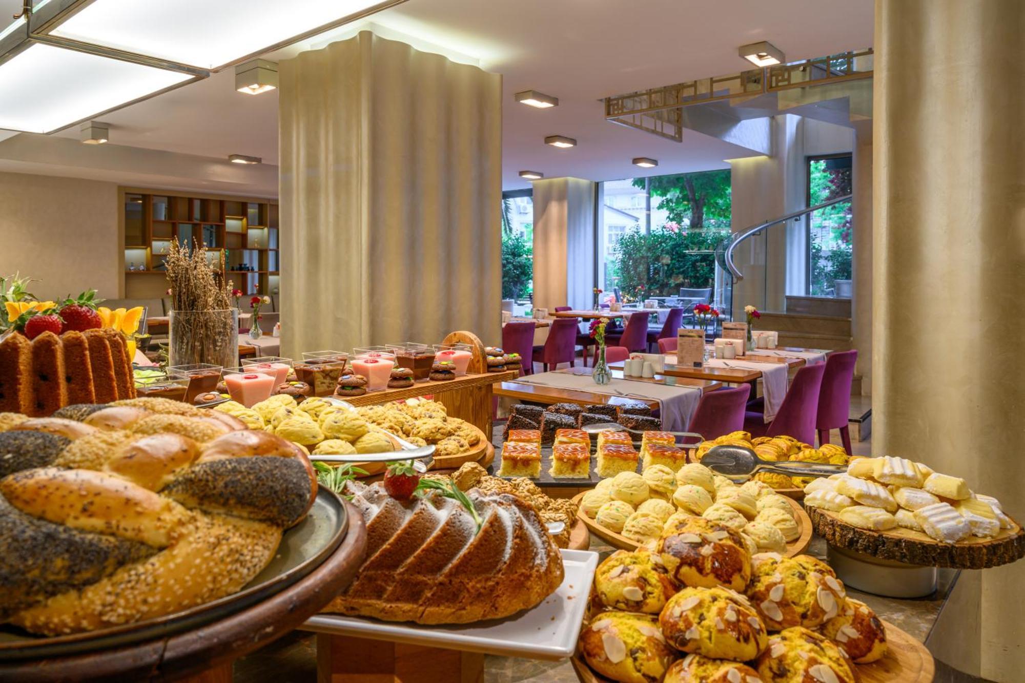 Ramada By Wyndham Grand Bazaar Hotel