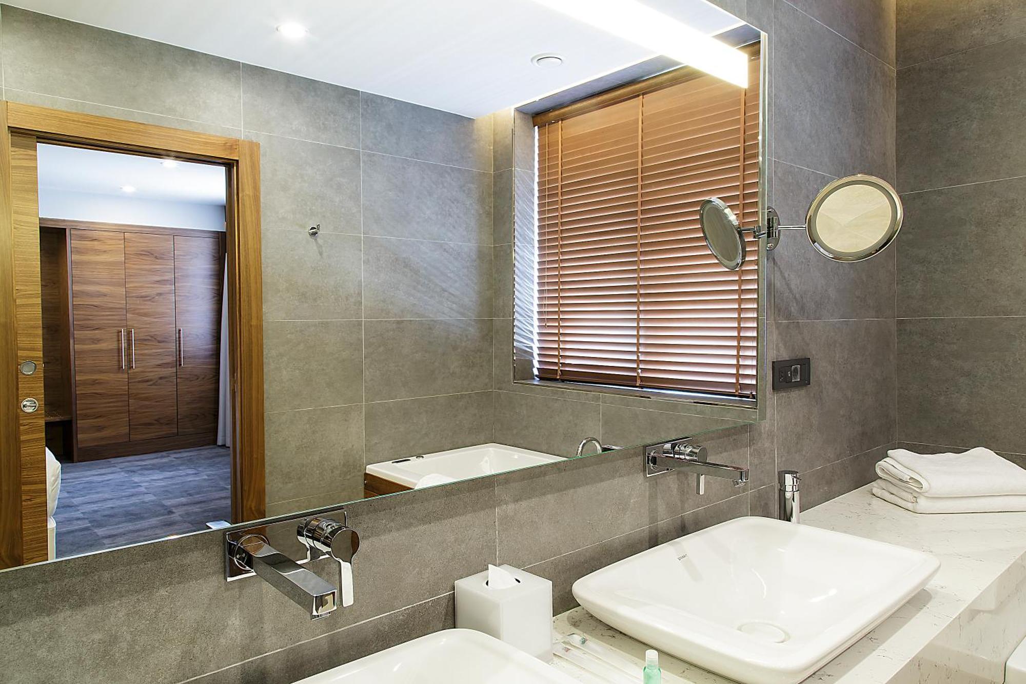 Hotel Bof Business