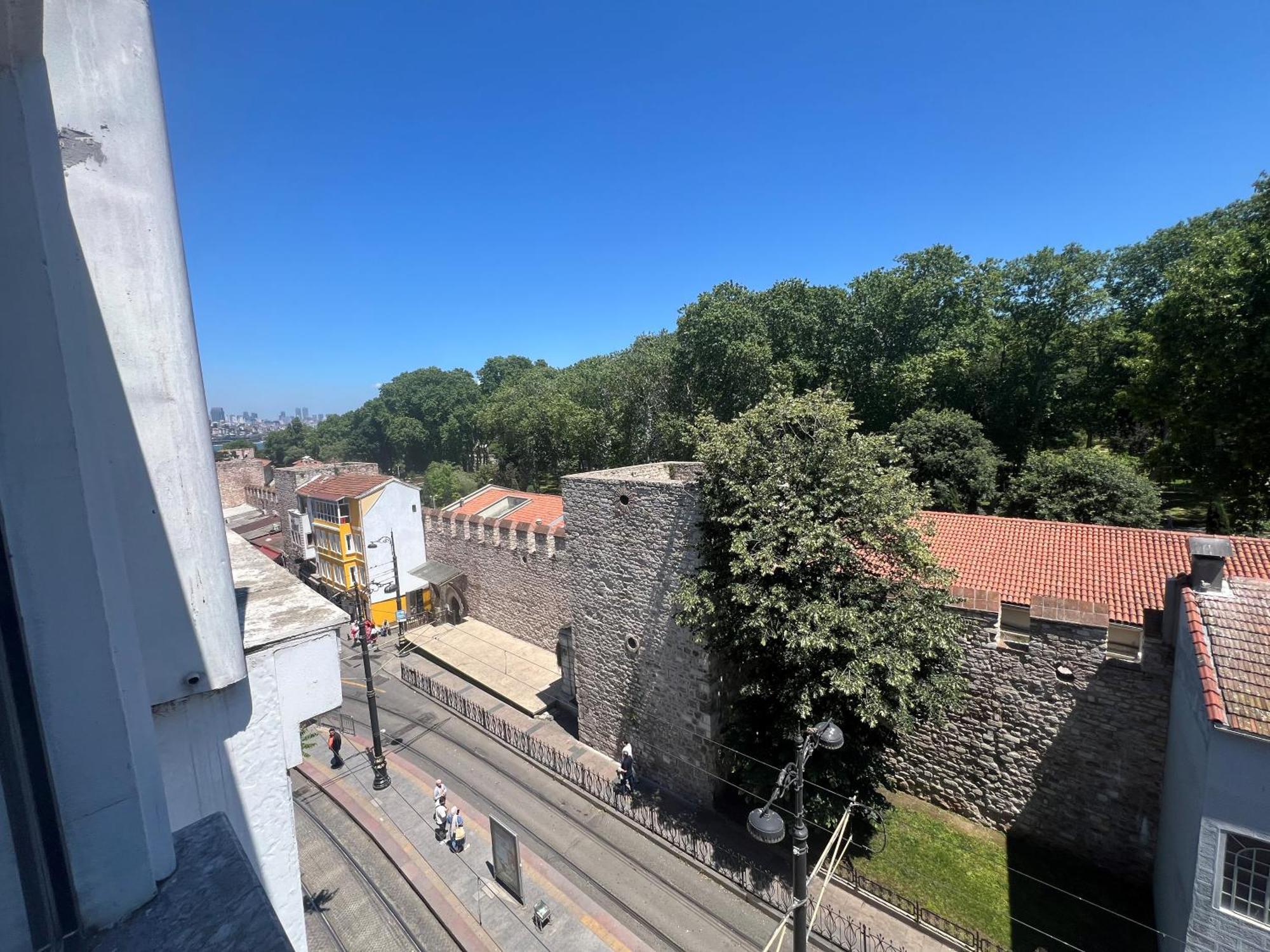 Hotel The Constantine 3*