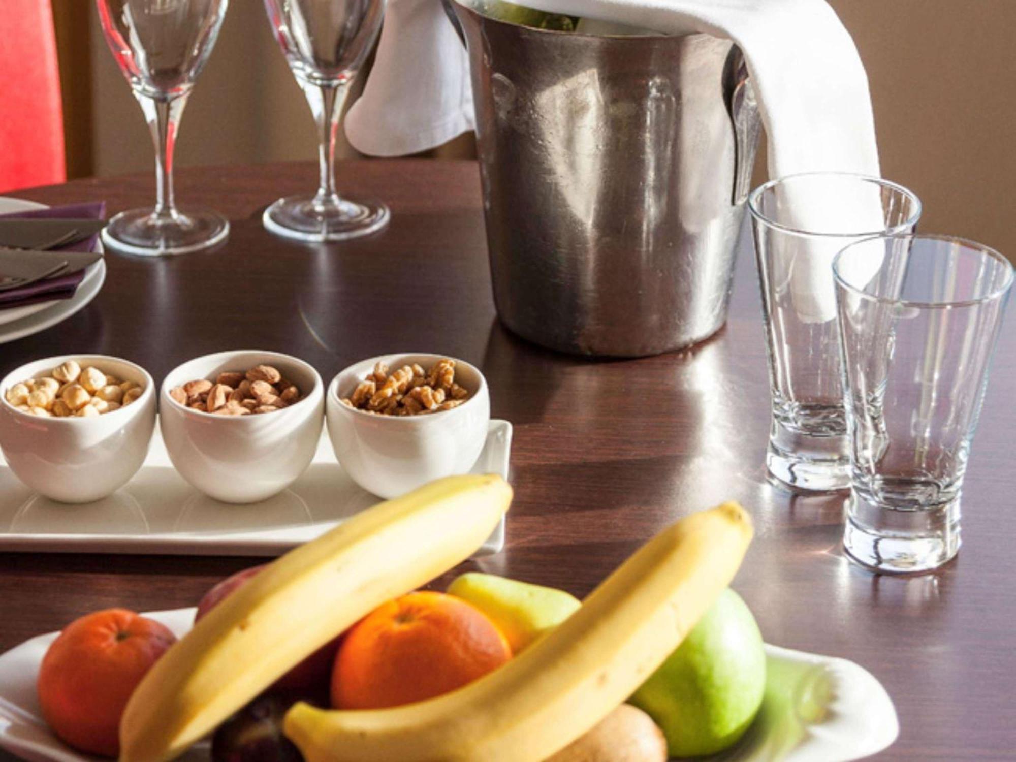 Hotel Ibis West 3*
