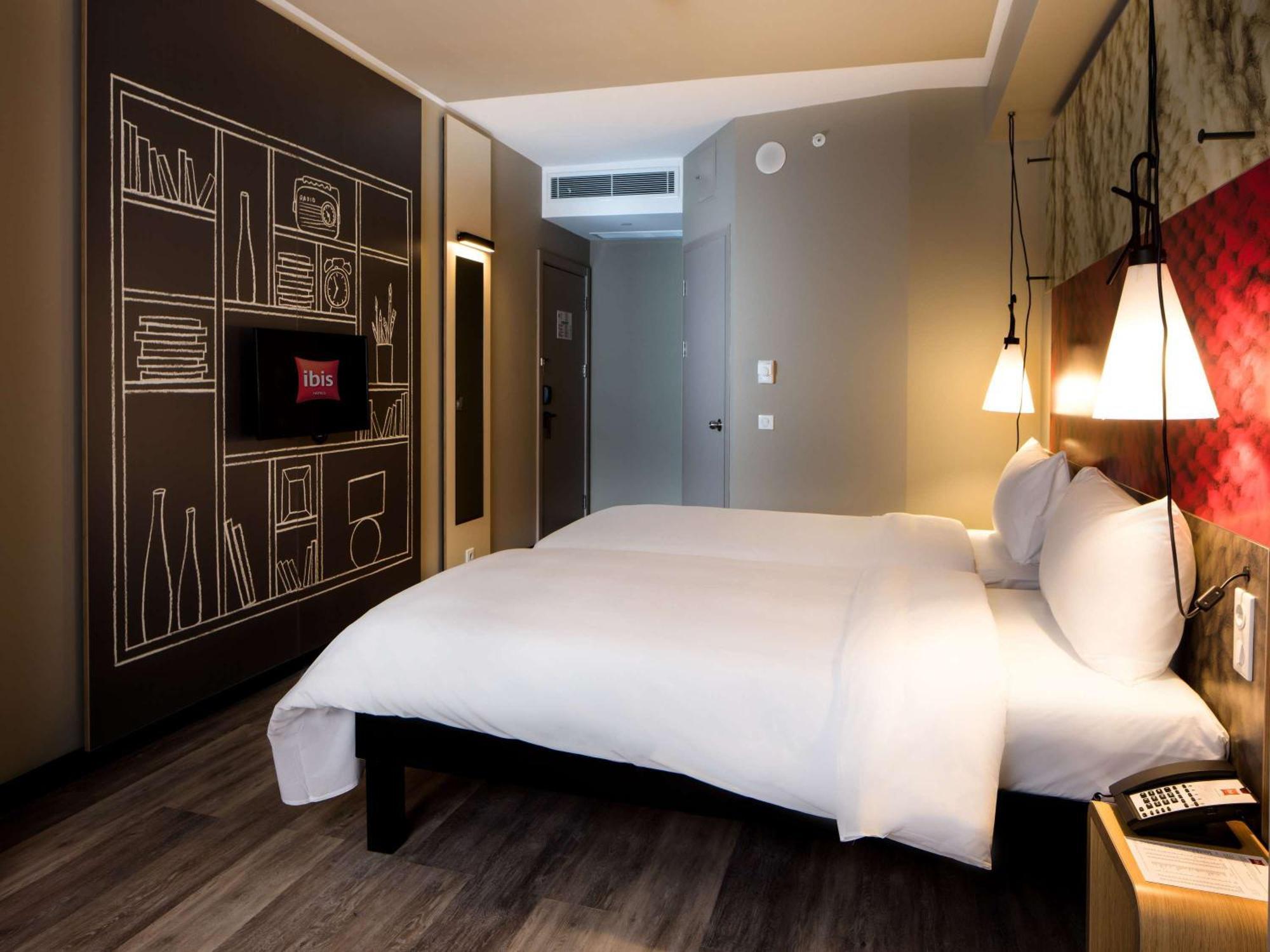 Hotel Ibis West