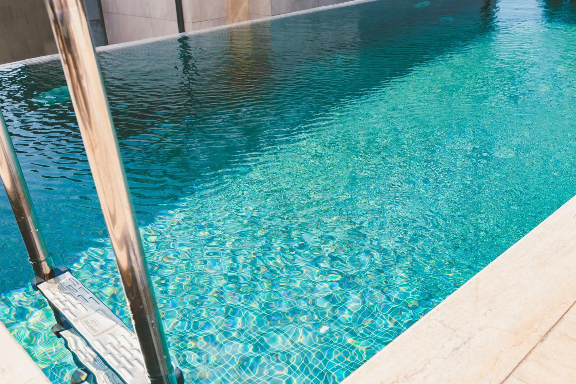 Royal Blue - Luxury Villa *