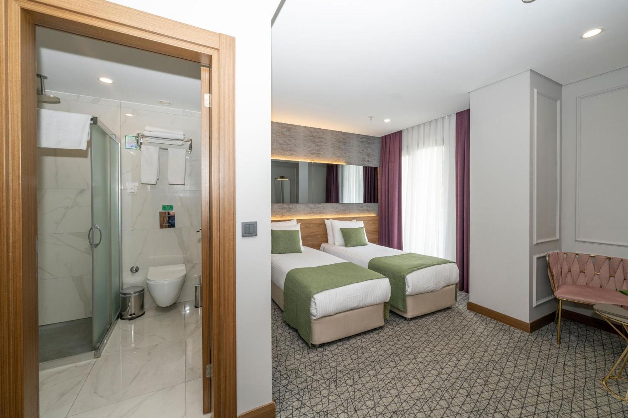 Graziella Gold Hotel 4*