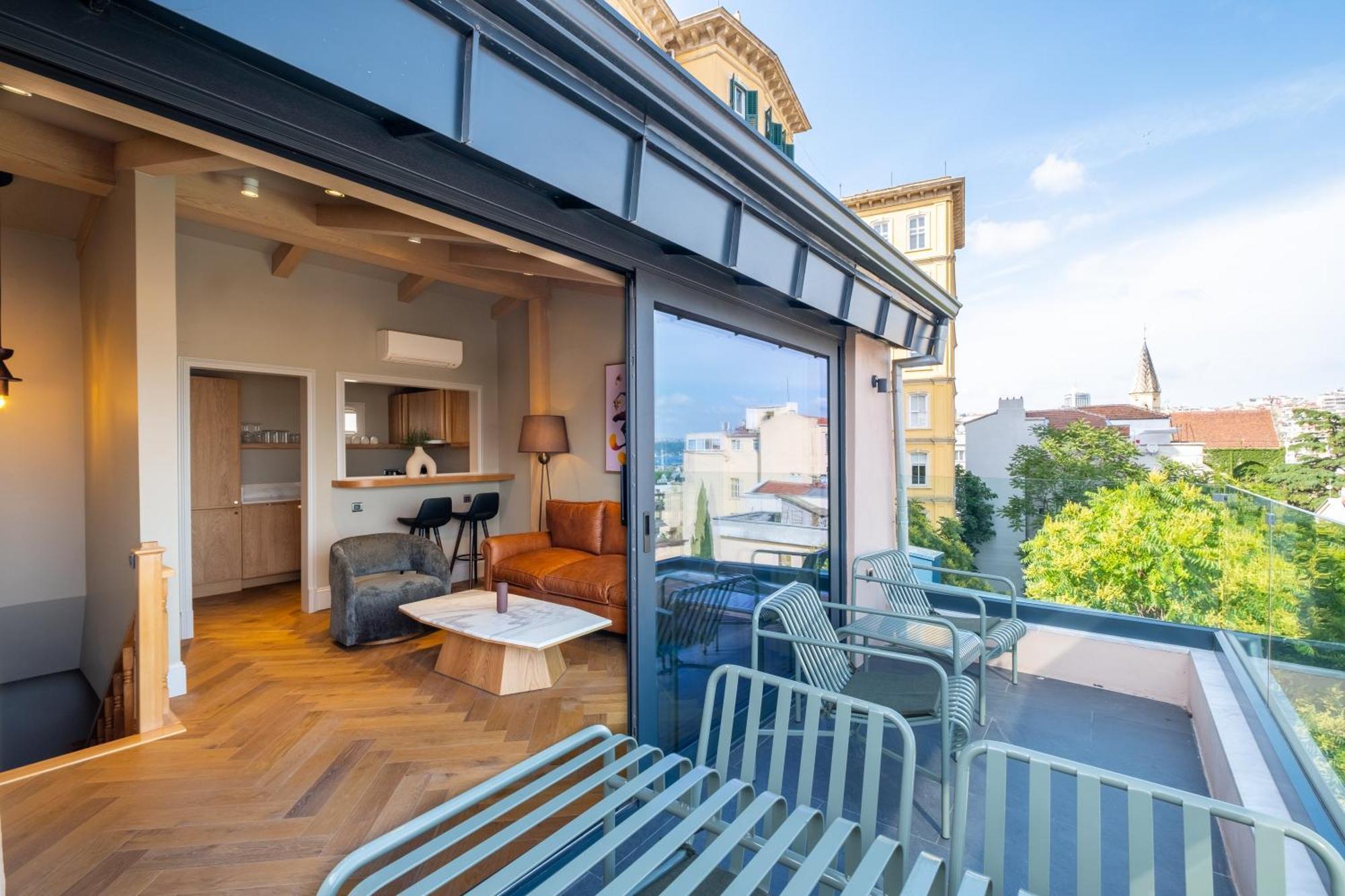 Mayer Select * Istanbul