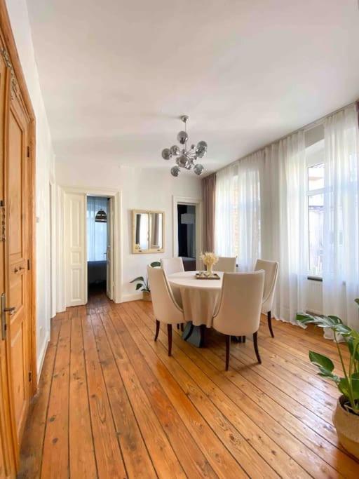 Apartment Charming Historical In Galata