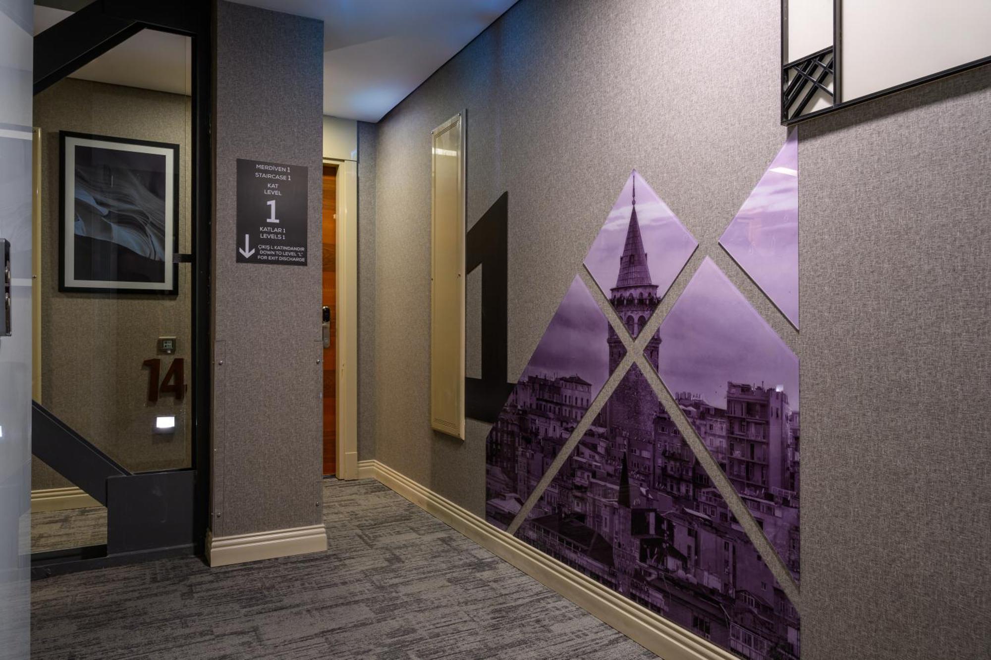 Hotel Four Points Flex By Sheraton Taksim Square 4*