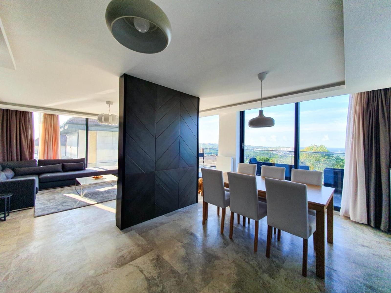 Royal Blue - Luxury Villa *