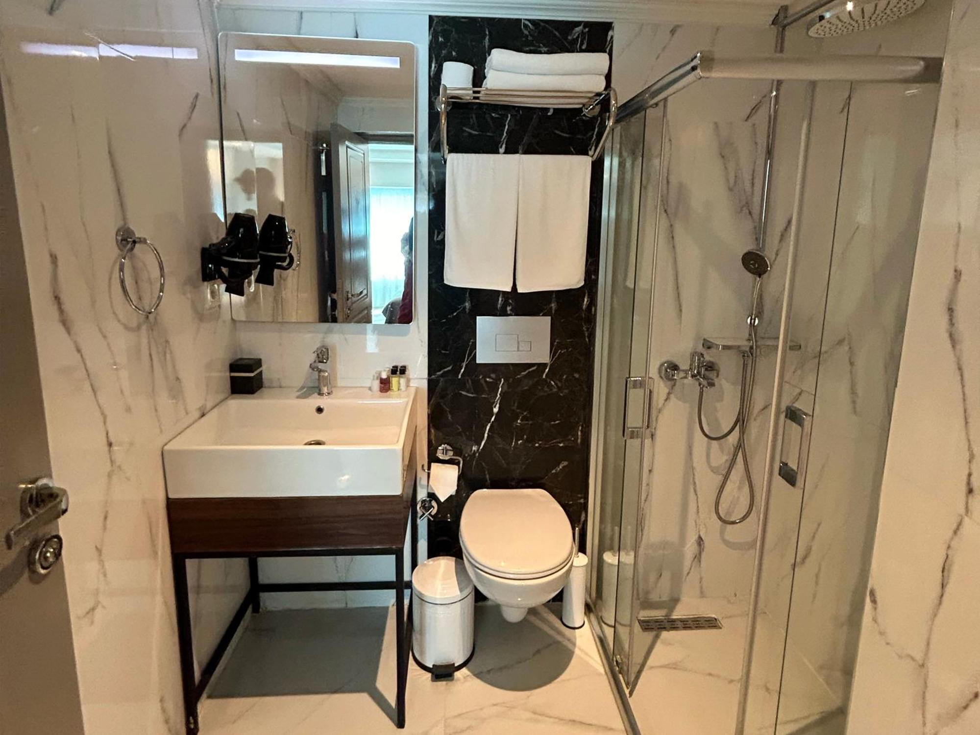 The Roomy Nişantaşı Otel 3*