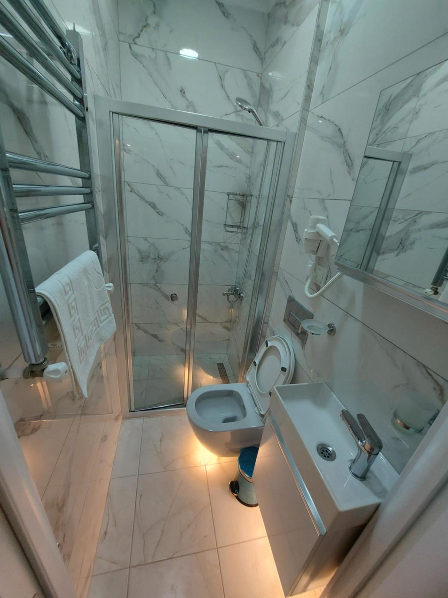 Verseca Hotel *