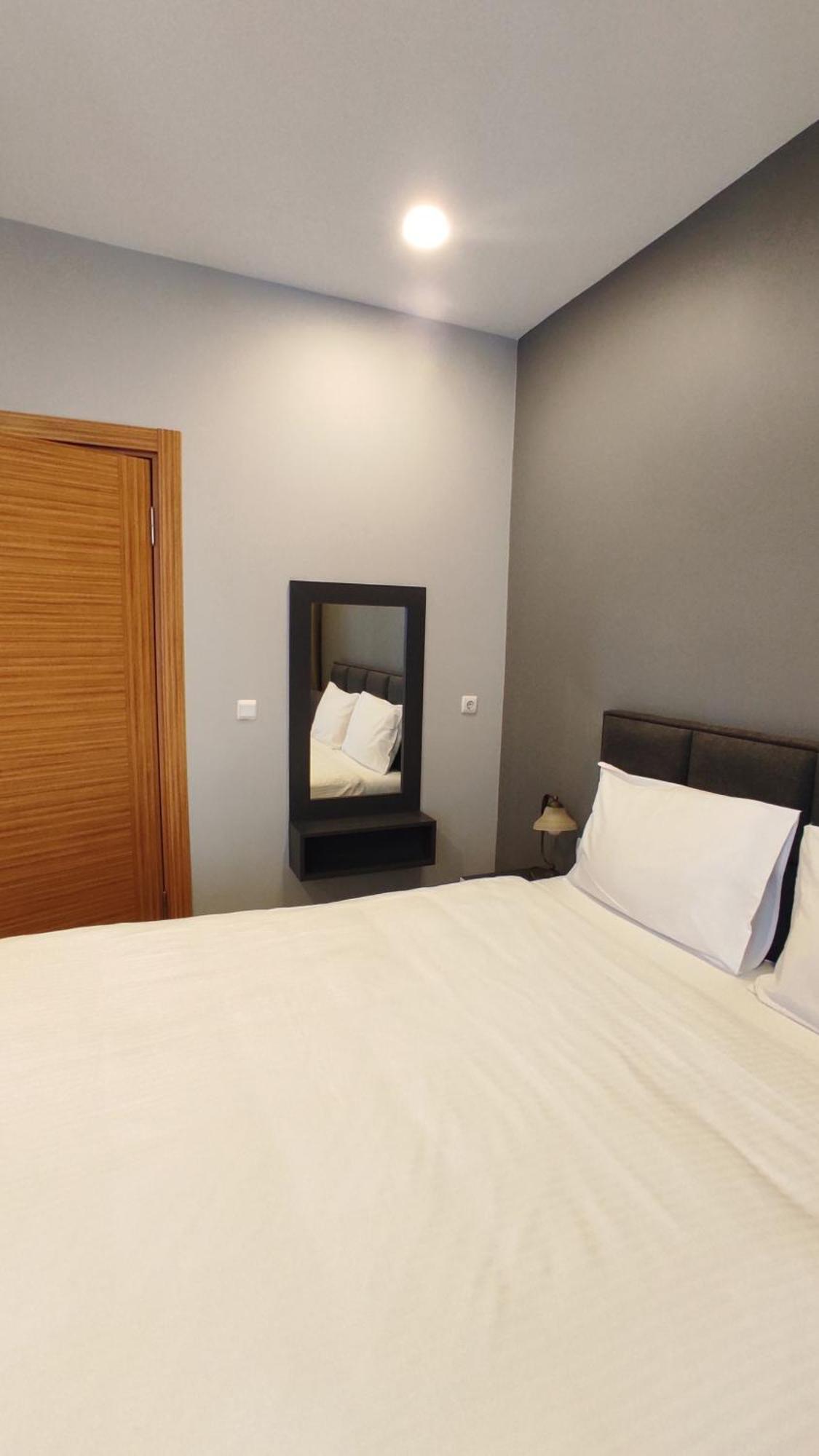Pera Aparthotel
