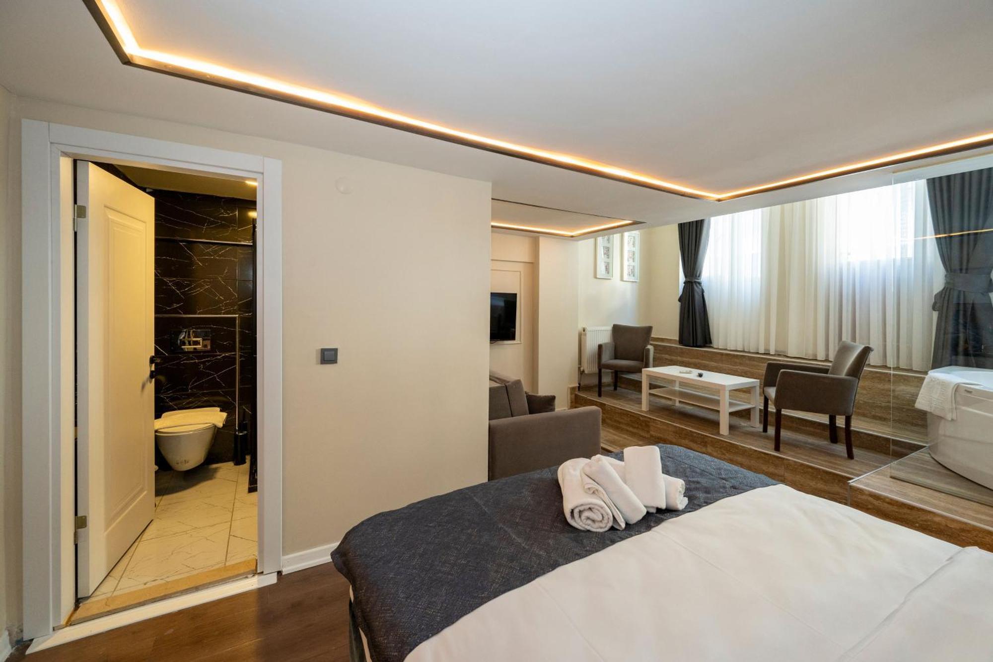 Aparthotel Aiza 2*