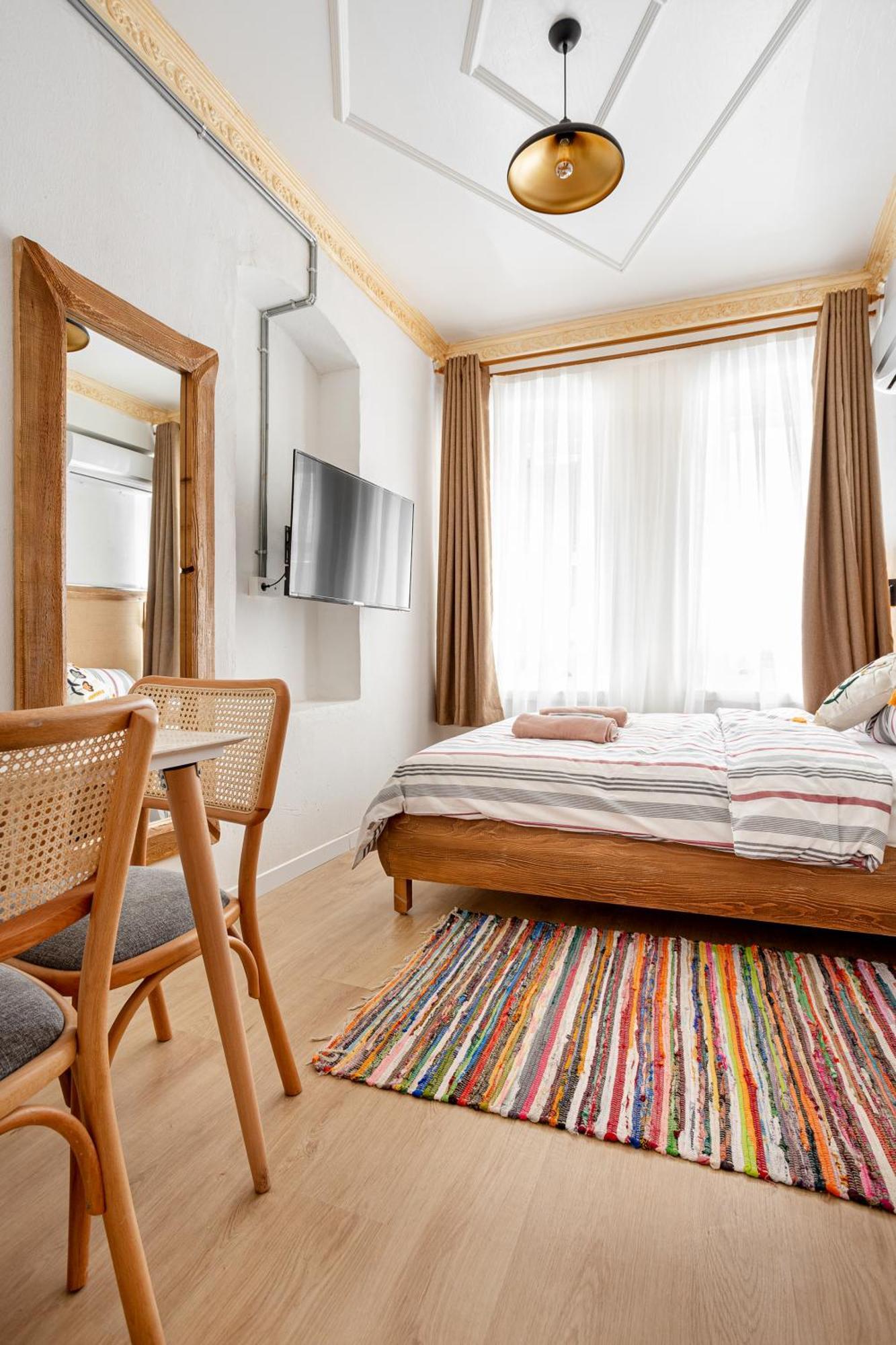 Armel Homes Galata