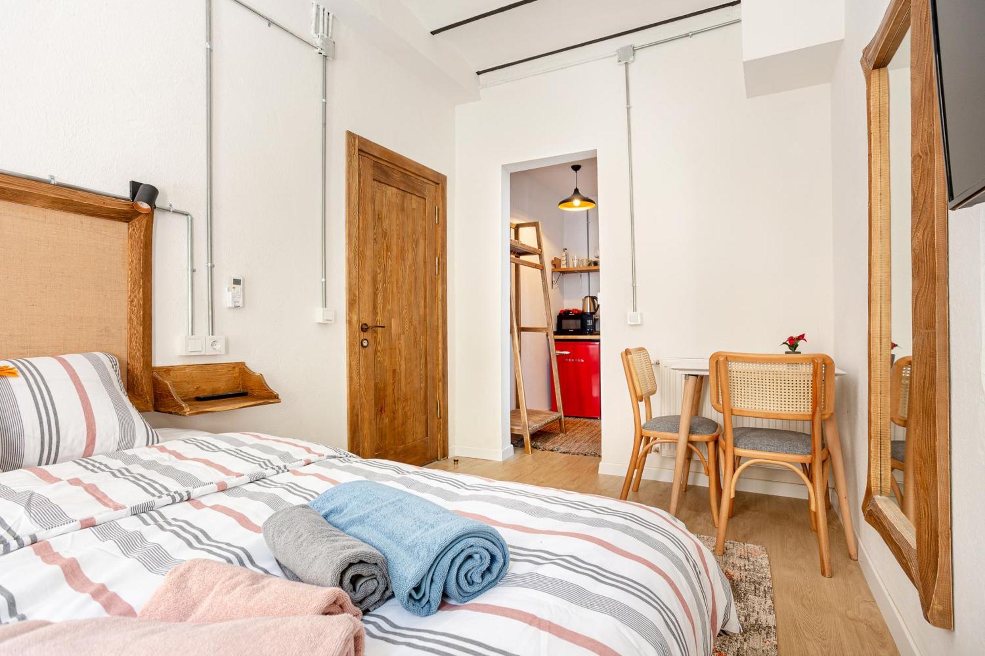 Armel Homes Galata
