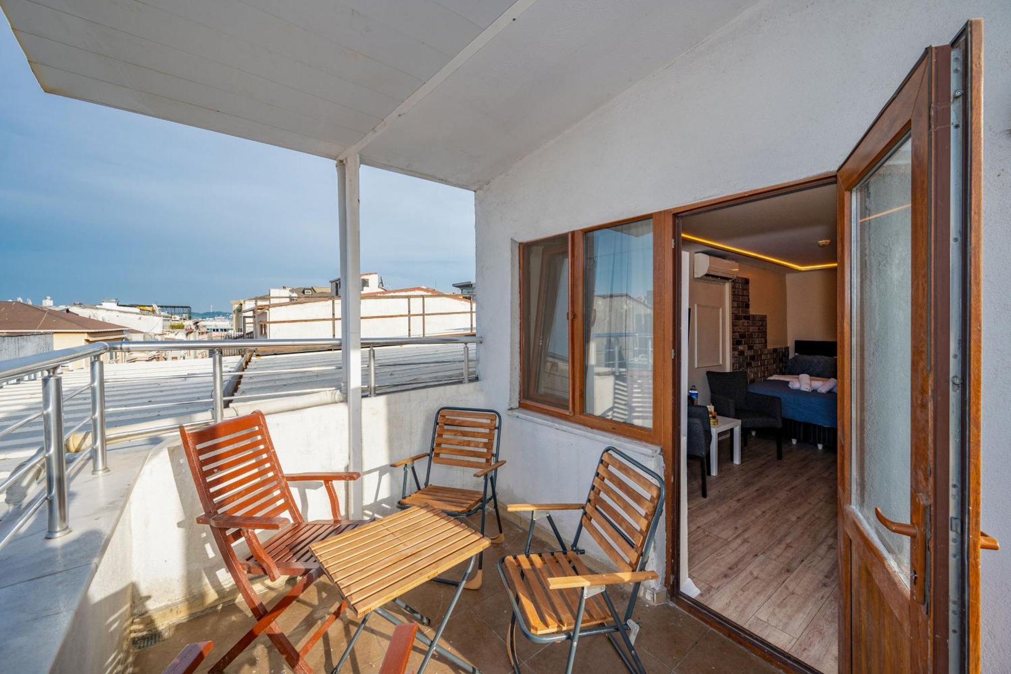 Aparthotel Aiza 2*