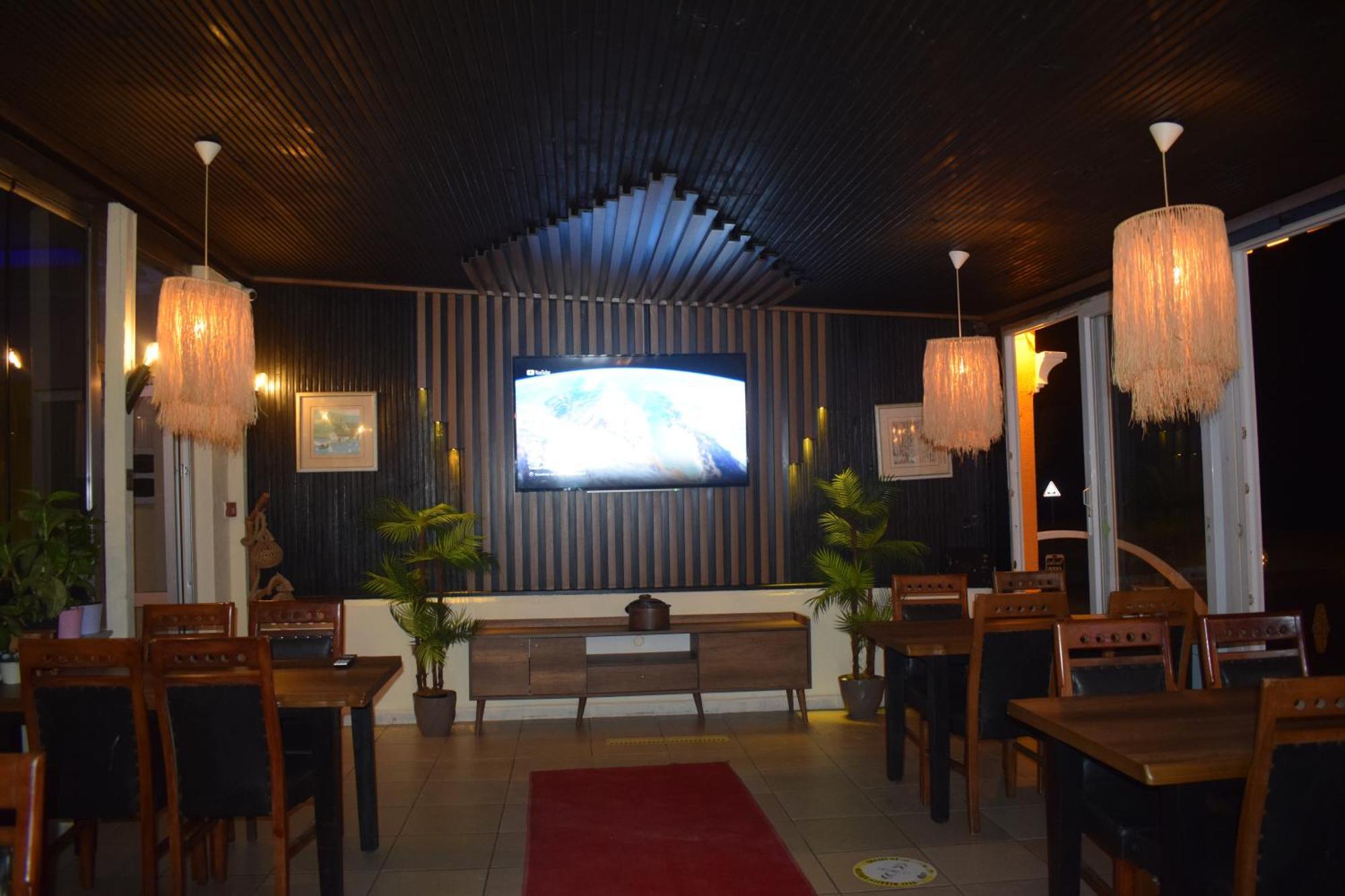 Hotel Airport Kumsal 3*
